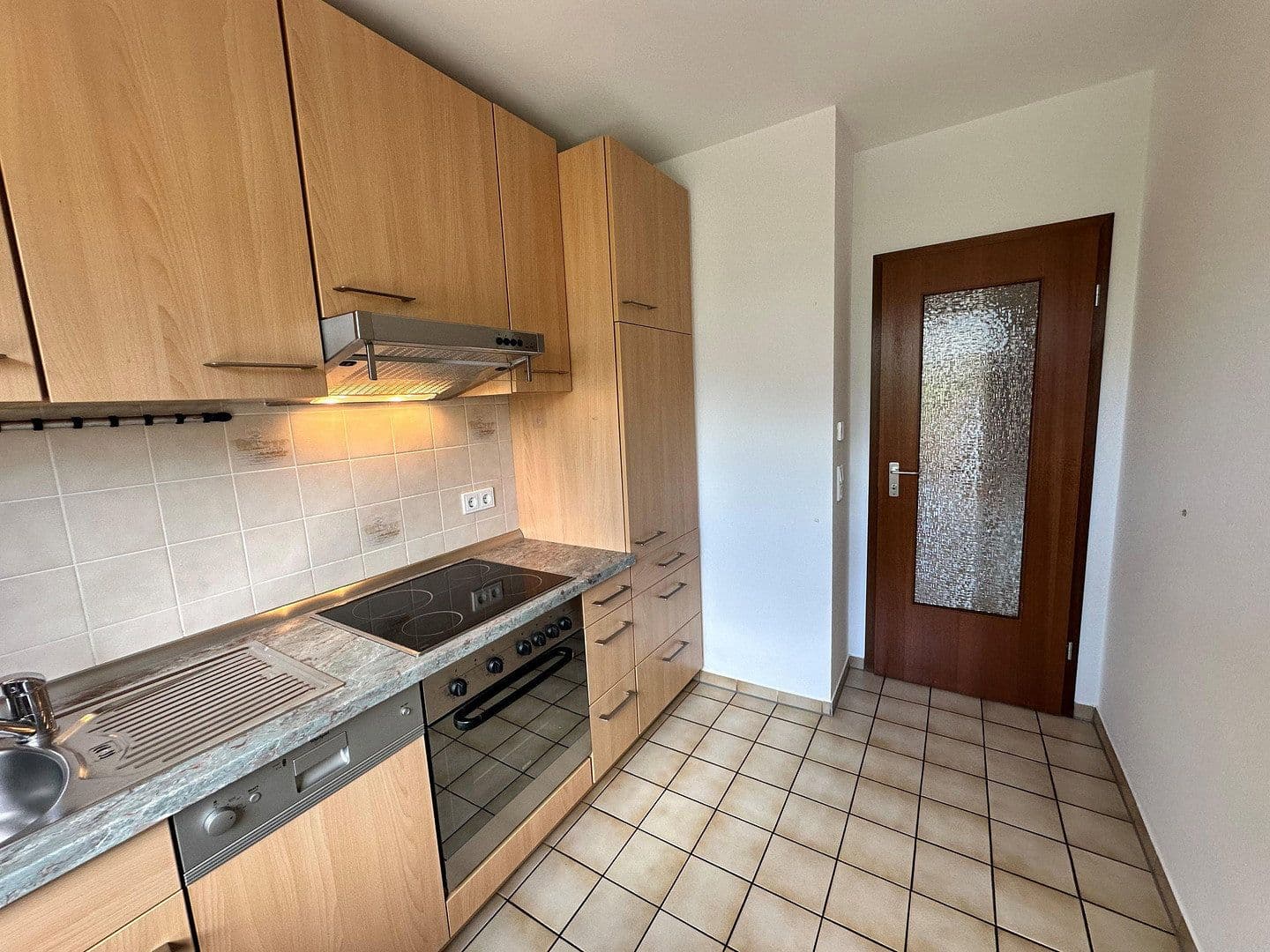 Pronájem bytu 3+1 77 m², Im Hopfengarten, Trier, Porýní-Falc Pronájem bytu 3+1 77 m², Im Hopfengarten, Trier, Porýní-Falc