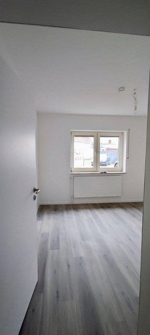 Pronájem bytu 3+1 64 m², Paderborn, Severní Porýní-Vestfálsko Pronájem bytu 3+1 64 m², Paderborn, Severní Porýní-Vestfálsko