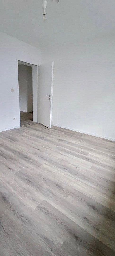 Pronájem bytu 3+1 64 m², Paderborn, Severní Porýní-Vestfálsko Pronájem bytu 3+1 64 m², Paderborn, Severní Porýní-Vestfálsko