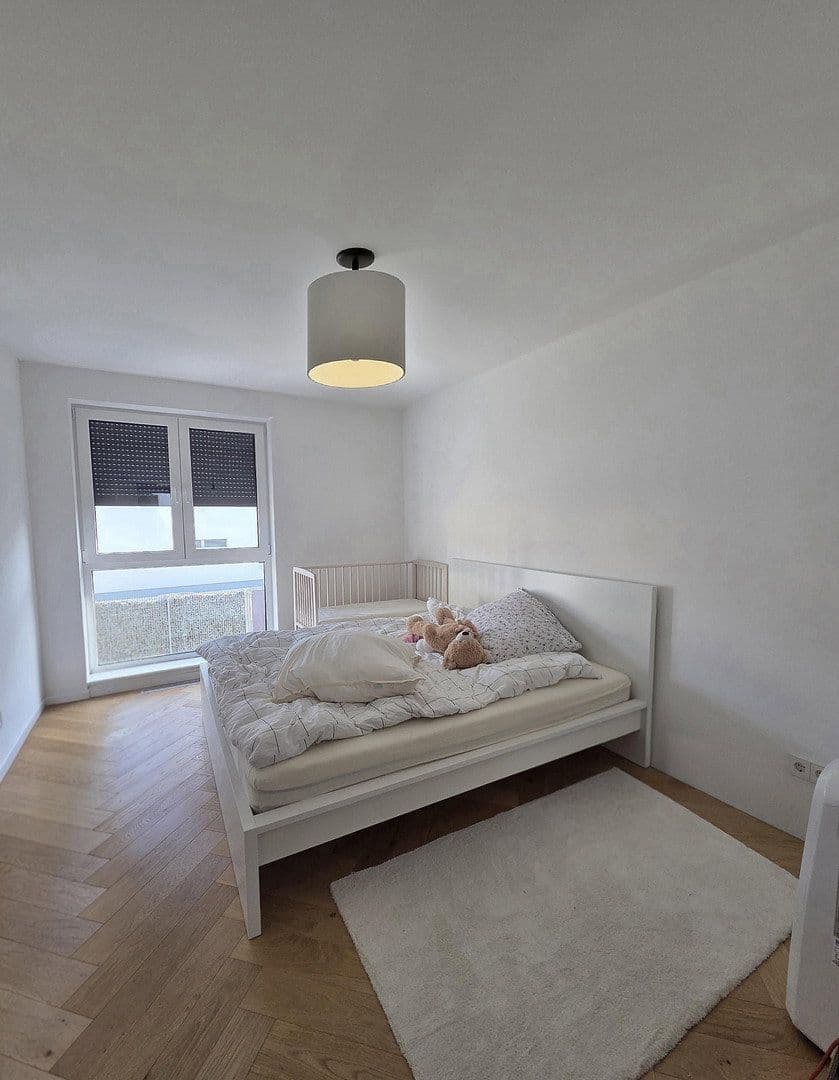 Prodej domu 185 m², pozemek 300 m², Röthenbach an der Pegnitz, Bavorsko Prodej domu 185 m², pozemek 300 m², Röthenbach an der Pegnitz, Bavorsko