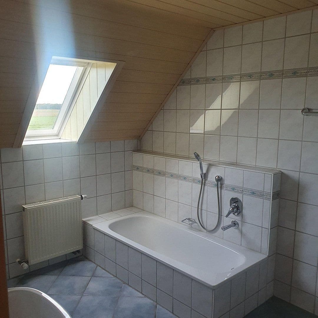Prodej domu 125 m², pozemek 425 m², Pettenkofer Str. 21, Weichering OT Lichtenau, Bavorsko Prodej domu 125 m², pozemek 425 m², Pettenkofer Str. 21, Weichering OT Lichtenau, Bavorsko