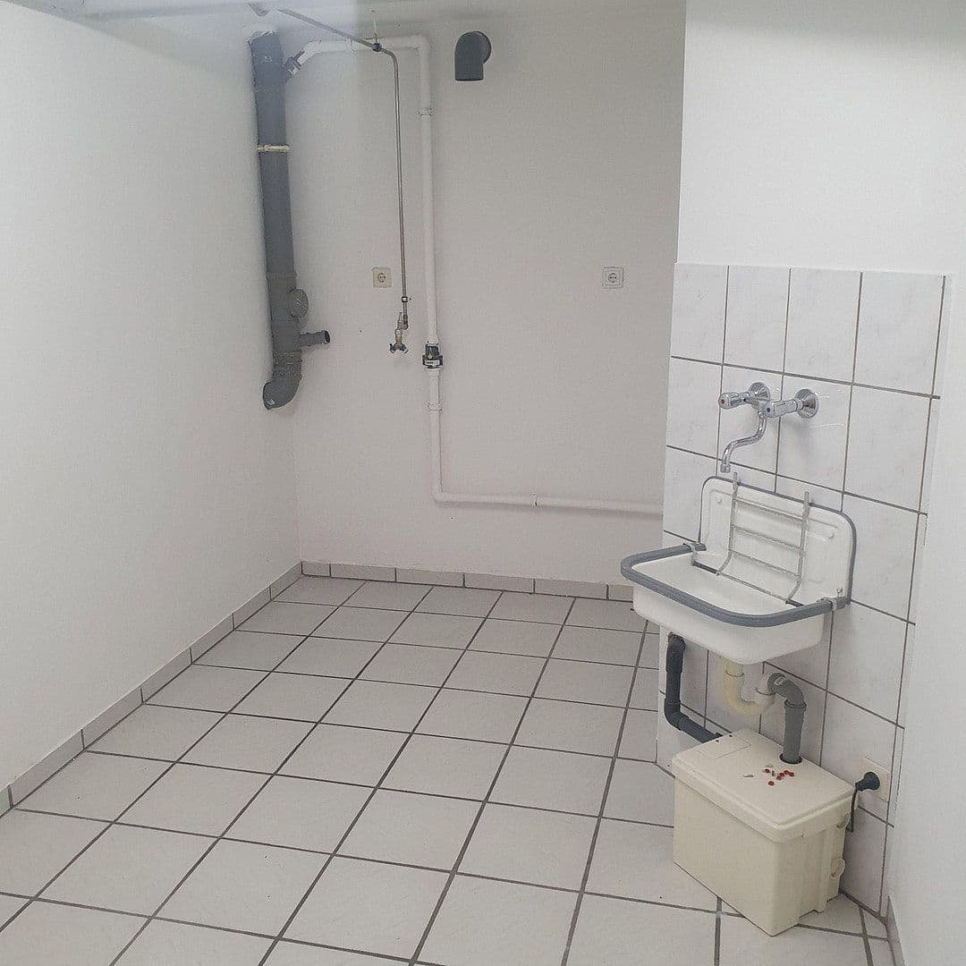 Prodej domu 125 m², pozemek 425 m², Pettenkofer Str. 21, Weichering OT Lichtenau, Bavorsko Prodej domu 125 m², pozemek 425 m², Pettenkofer Str. 21, Weichering OT Lichtenau, Bavorsko