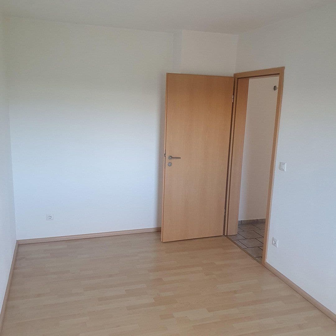 Prodej domu 125 m², pozemek 425 m², Pettenkofer Str. 21, Weichering OT Lichtenau, Bavorsko Prodej domu 125 m², pozemek 425 m², Pettenkofer Str. 21, Weichering OT Lichtenau, Bavorsko