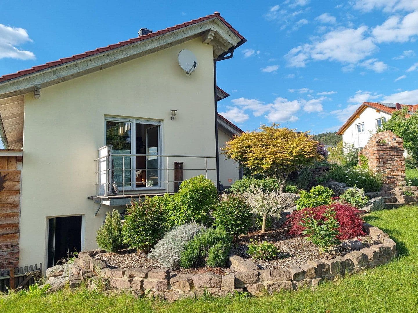 Prodej domu 273 m², pozemek 655 m², Einbeck, Dolní Sasko Prodej domu 273 m², pozemek 655 m², Einbeck, Dolní Sasko
