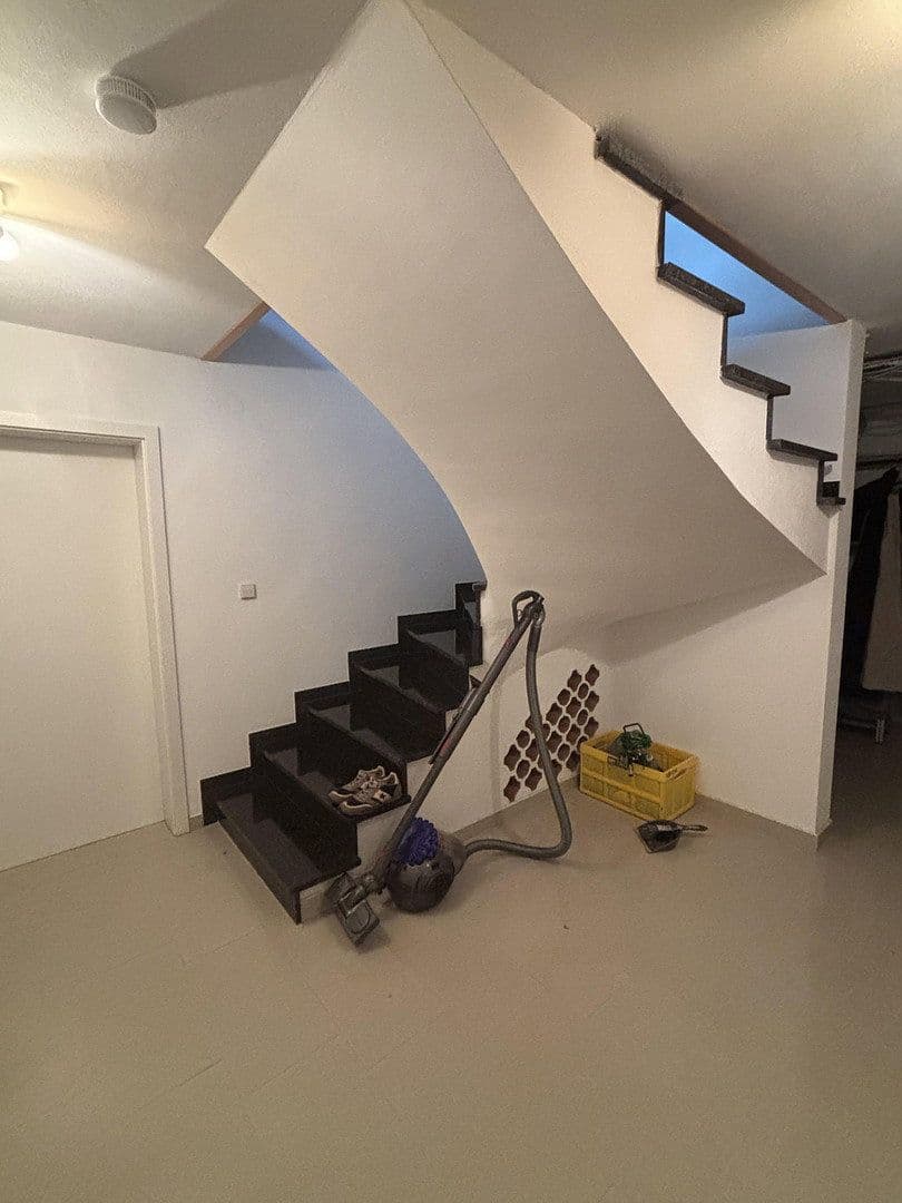 Prodej domu 273 m², pozemek 655 m², Einbeck, Dolní Sasko Prodej domu 273 m², pozemek 655 m², Einbeck, Dolní Sasko