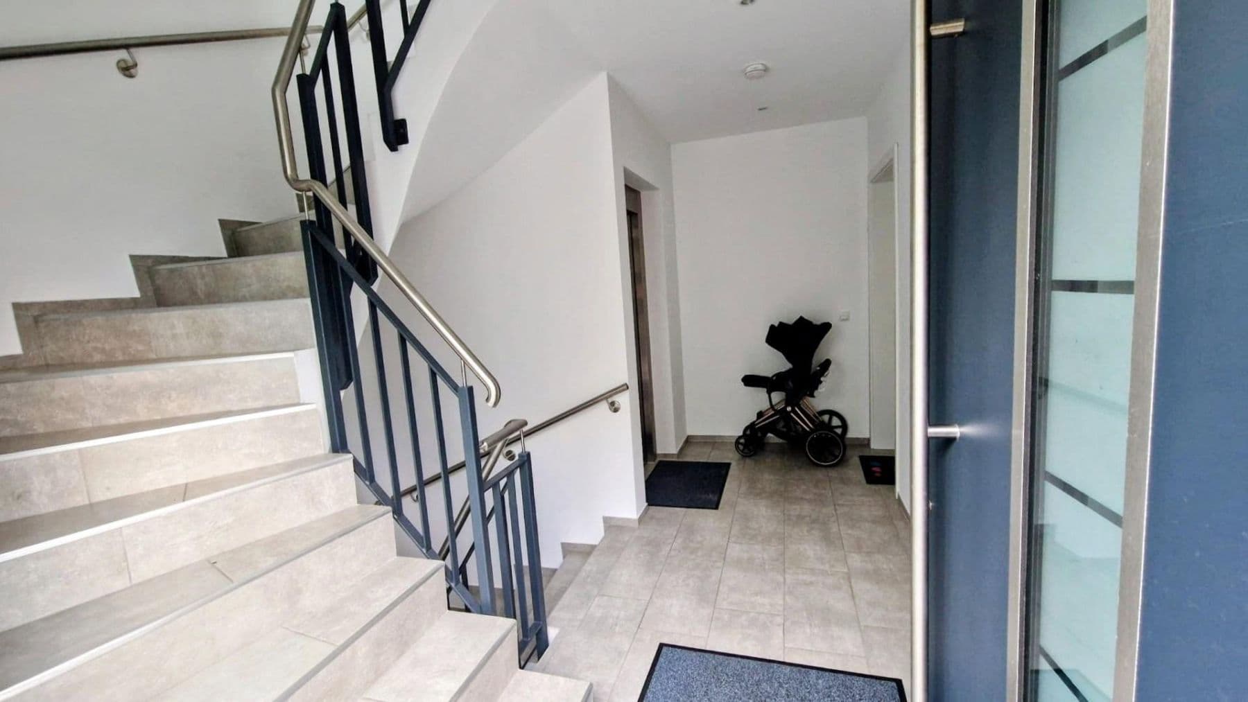 Prodej bytu 3+1 99 m², Hamburg, Hamburg Prodej bytu 3+1 99 m², Hamburg, Hamburg