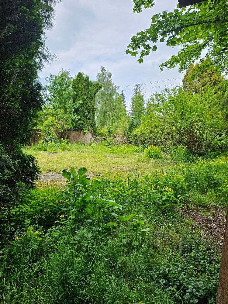 Prodej pozemku 600 m², Am Krebsbach 63 ( mittleres Grundstück ), Karlsfeld, Bavorsko Prodej pozemku 600 m², Am Krebsbach 63 ( mittleres Grundstück ), Karlsfeld, Bavorsko