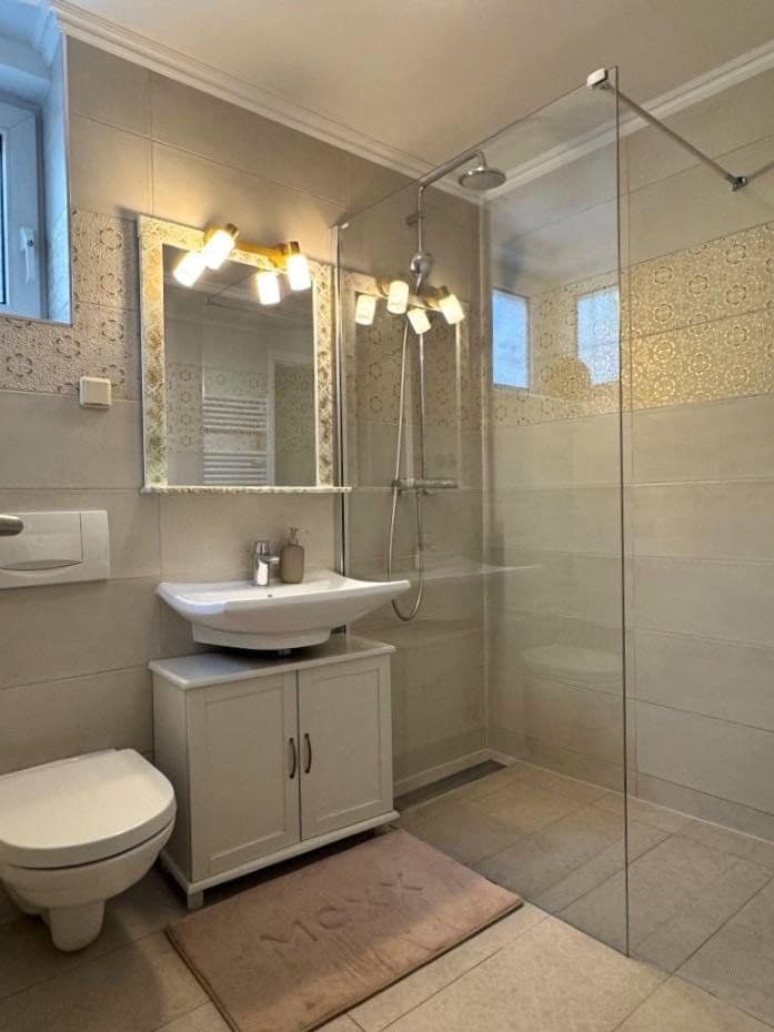Pronájem bytu 4+1 113 m², Berlin, Berlín Pronájem bytu 4+1 113 m², Berlin, Berlín