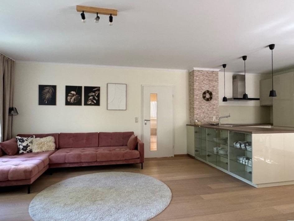 Pronájem bytu 4+1 113 m², Berlin, Berlín Pronájem bytu 4+1 113 m², Berlin, Berlín