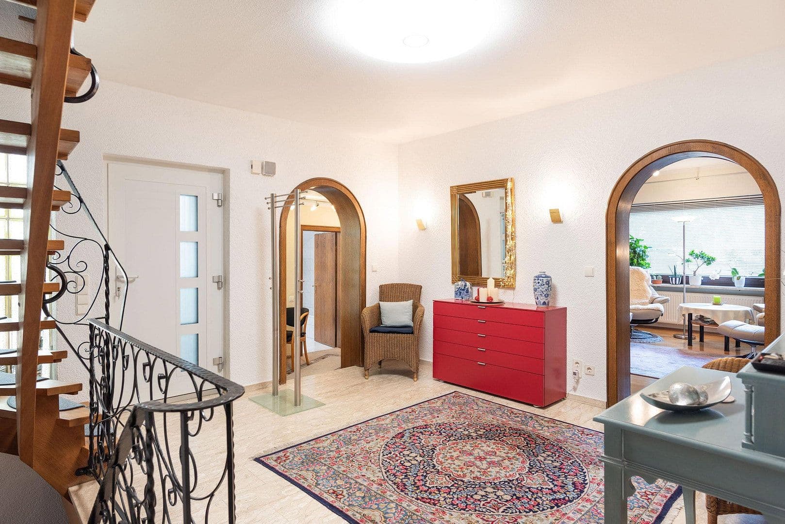 Prodej domu 330 m², pozemek 1.041 m², Erlangen, Bavorsko Prodej domu 330 m², pozemek 1.041 m², Erlangen, Bavorsko
