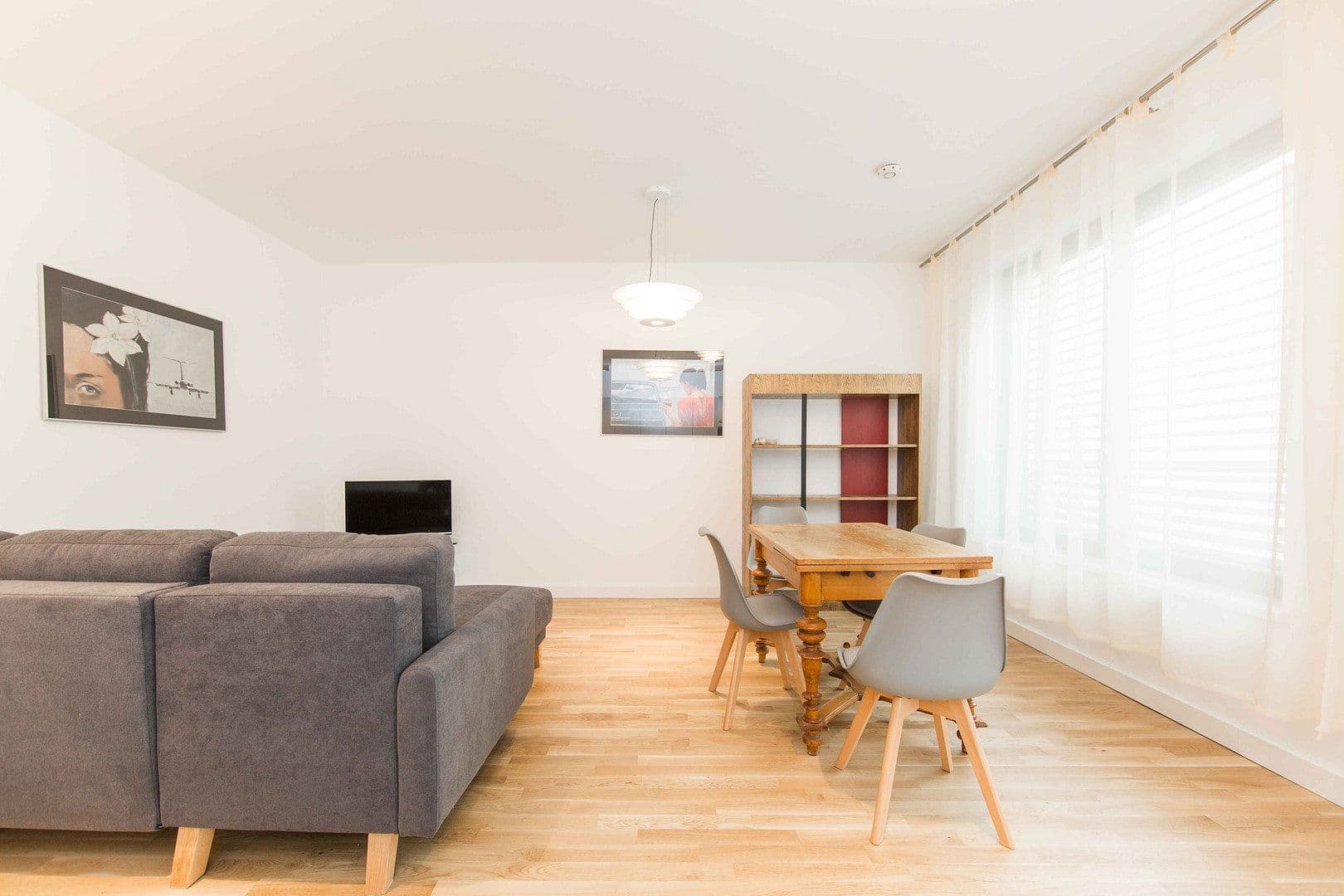 Pronájem bytu 3+1 85 m², Berlin, Berlín Pronájem bytu 3+1 85 m², Berlin, Berlín