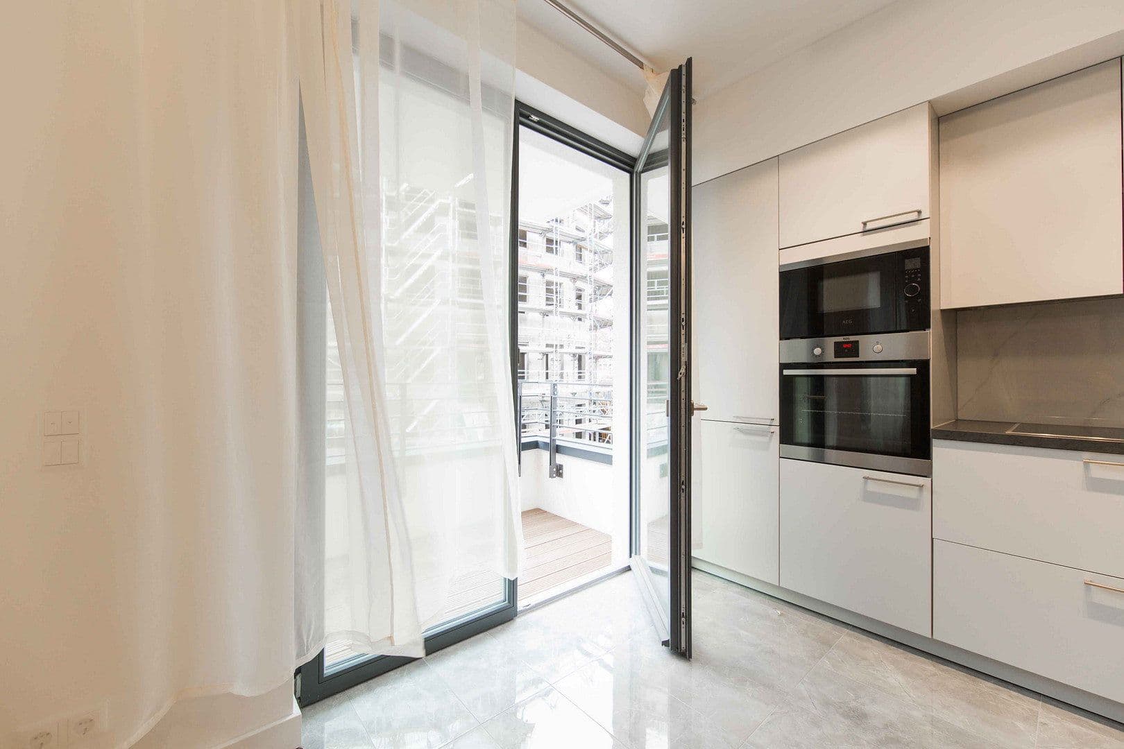 Pronájem bytu 3+1 85 m², Berlin, Berlín Pronájem bytu 3+1 85 m², Berlin, Berlín