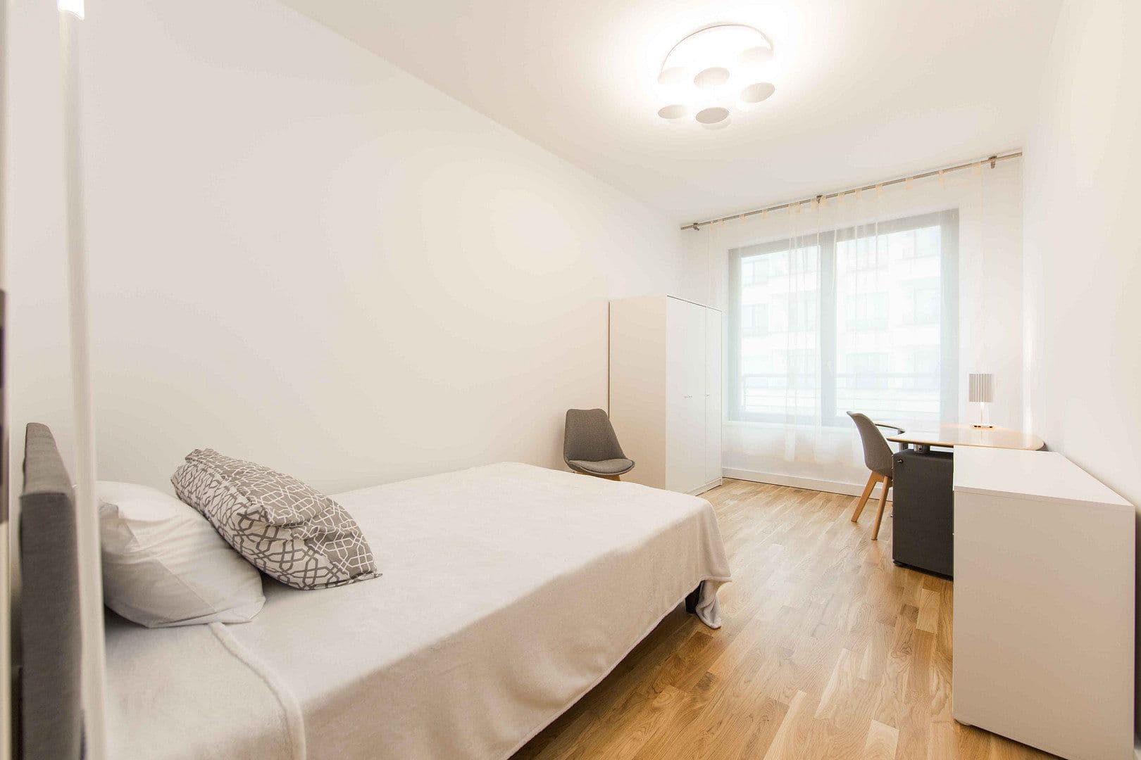 Pronájem bytu 3+1 85 m², Berlin, Berlín Pronájem bytu 3+1 85 m², Berlin, Berlín