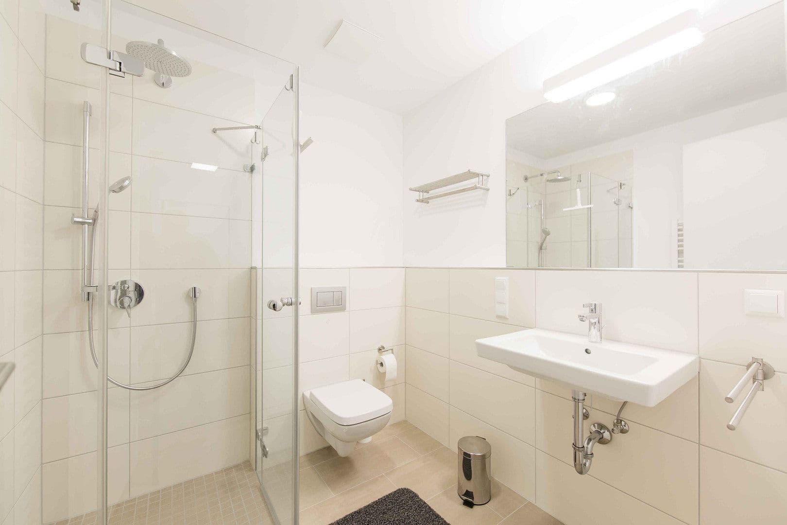 Pronájem bytu 3+1 85 m², Berlin, Berlín Pronájem bytu 3+1 85 m², Berlin, Berlín