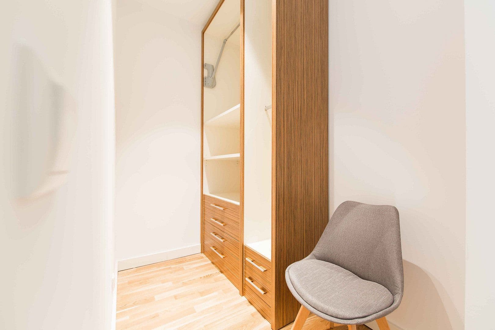 Pronájem bytu 3+1 85 m², Berlin, Berlín Pronájem bytu 3+1 85 m², Berlin, Berlín