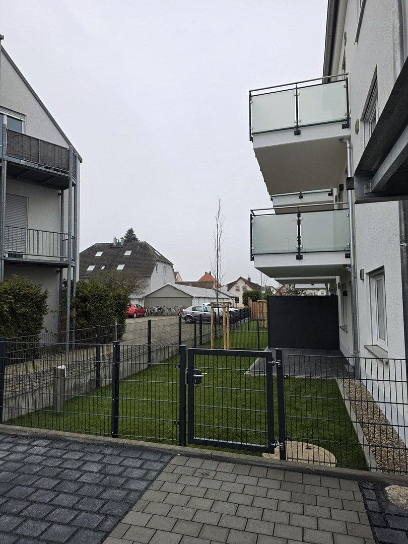 Pronájem bytu 1+kk 42 m², Am Leimhüll 36/38, Hirschaid, Bavorsko Pronájem bytu 1+kk 42 m², Am Leimhüll 36/38, Hirschaid, Bavorsko