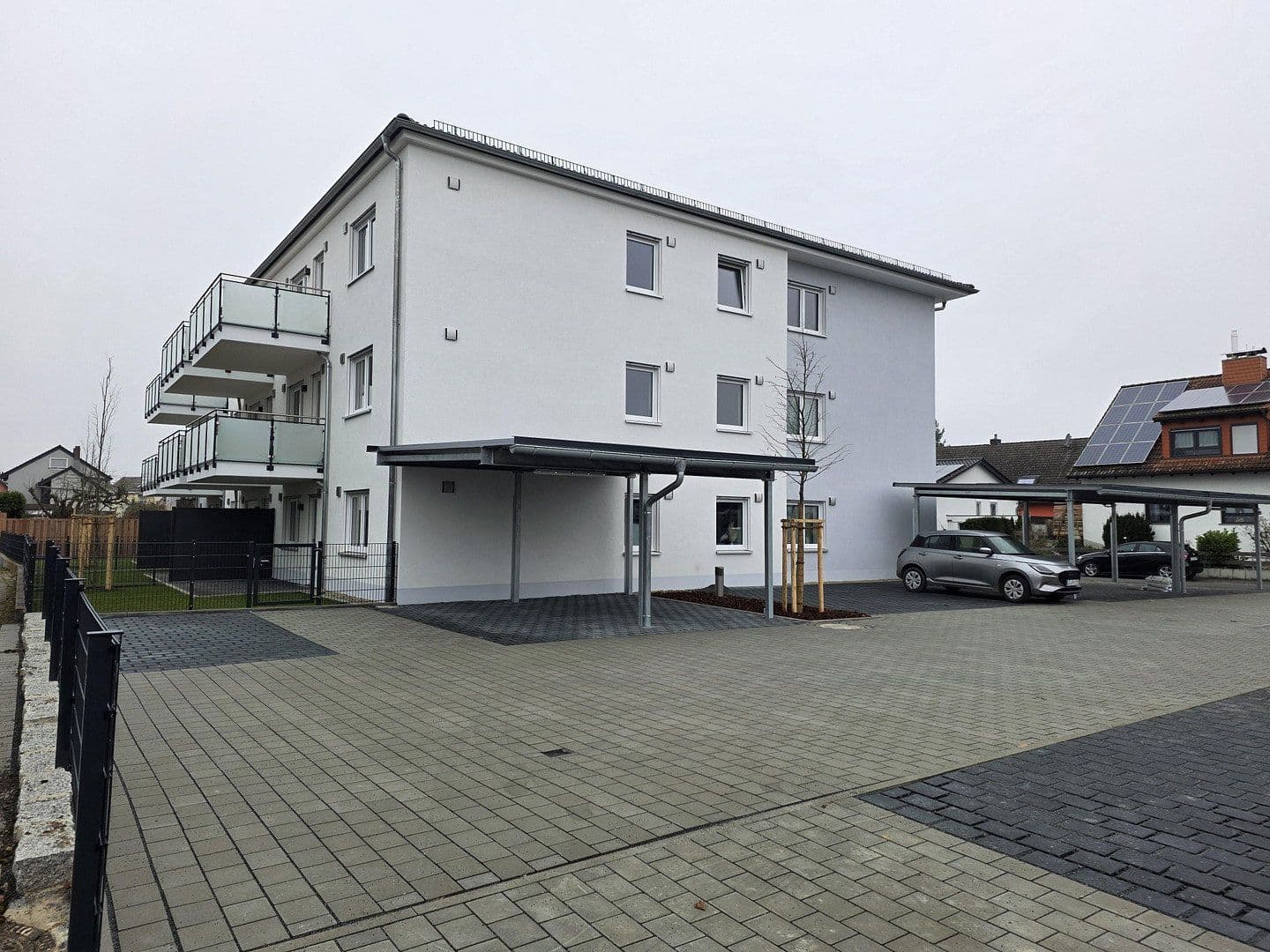 Pronájem bytu 1+kk 42 m², Am Leimhüll 36/38, Hirschaid, Bavorsko Pronájem bytu 1+kk 42 m², Am Leimhüll 36/38, Hirschaid, Bavorsko
