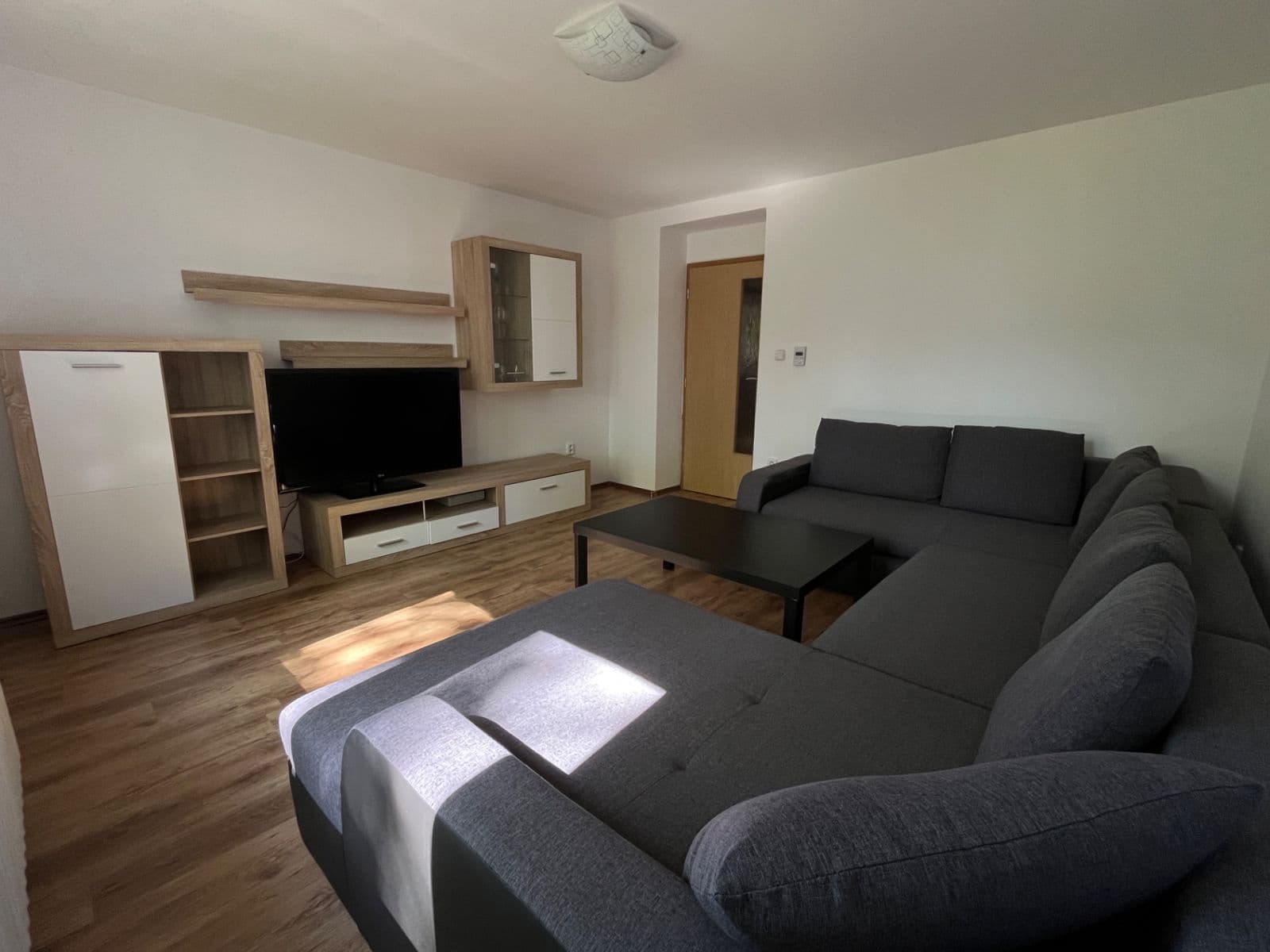 Pronájem bytu 2+1 62 m², Krátká, Hulín, Zlínský kraj Pronájem bytu 2+1 62 m², Krátká, Hulín, Zlínský kraj