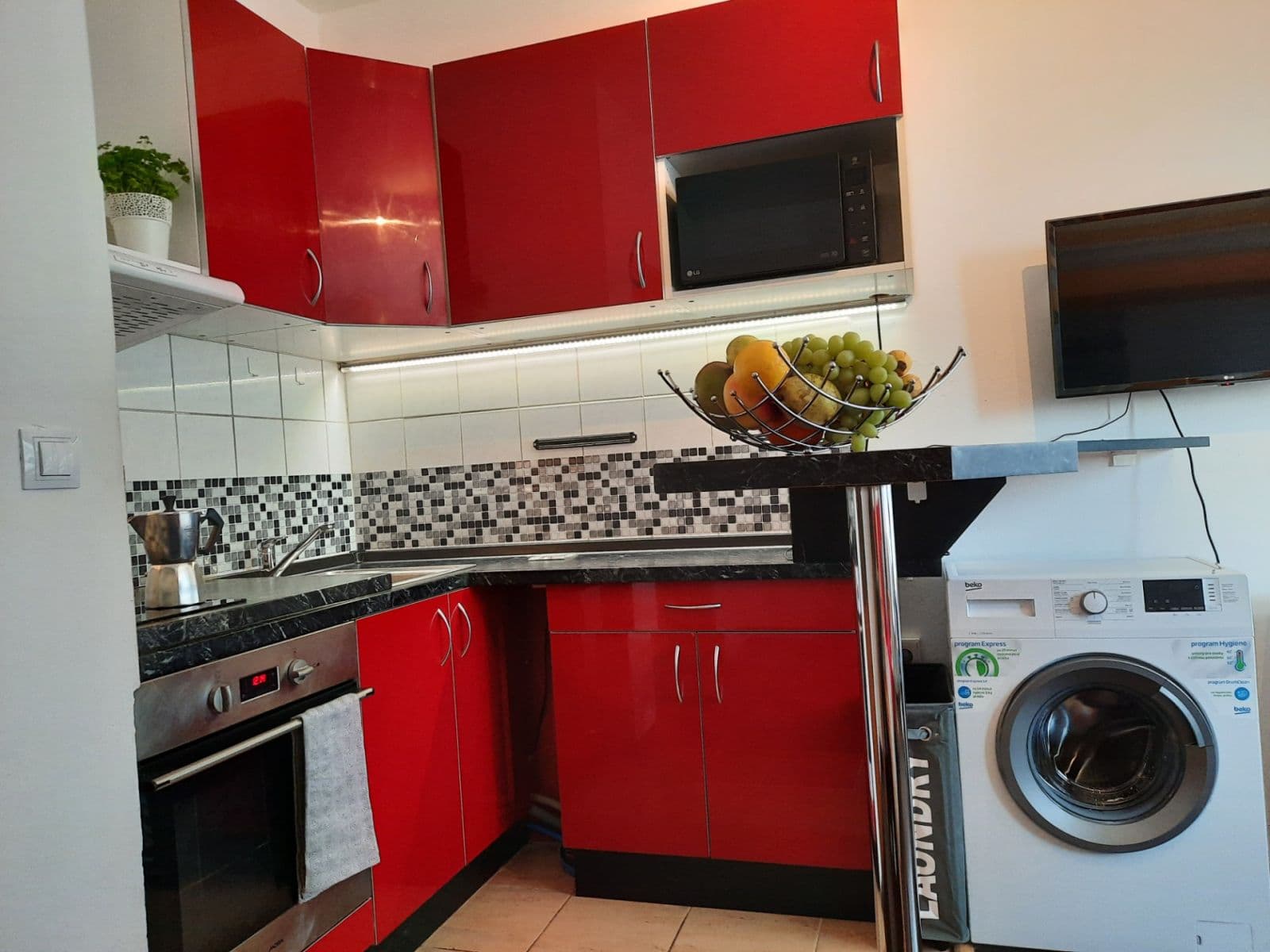 Pronájem bytu 1+kk 24 m², Halasovo náměstí, Brno, Jihomoravský kraj Pronájem bytu 1+kk 24 m², Halasovo náměstí, Brno, Jihomoravský kraj