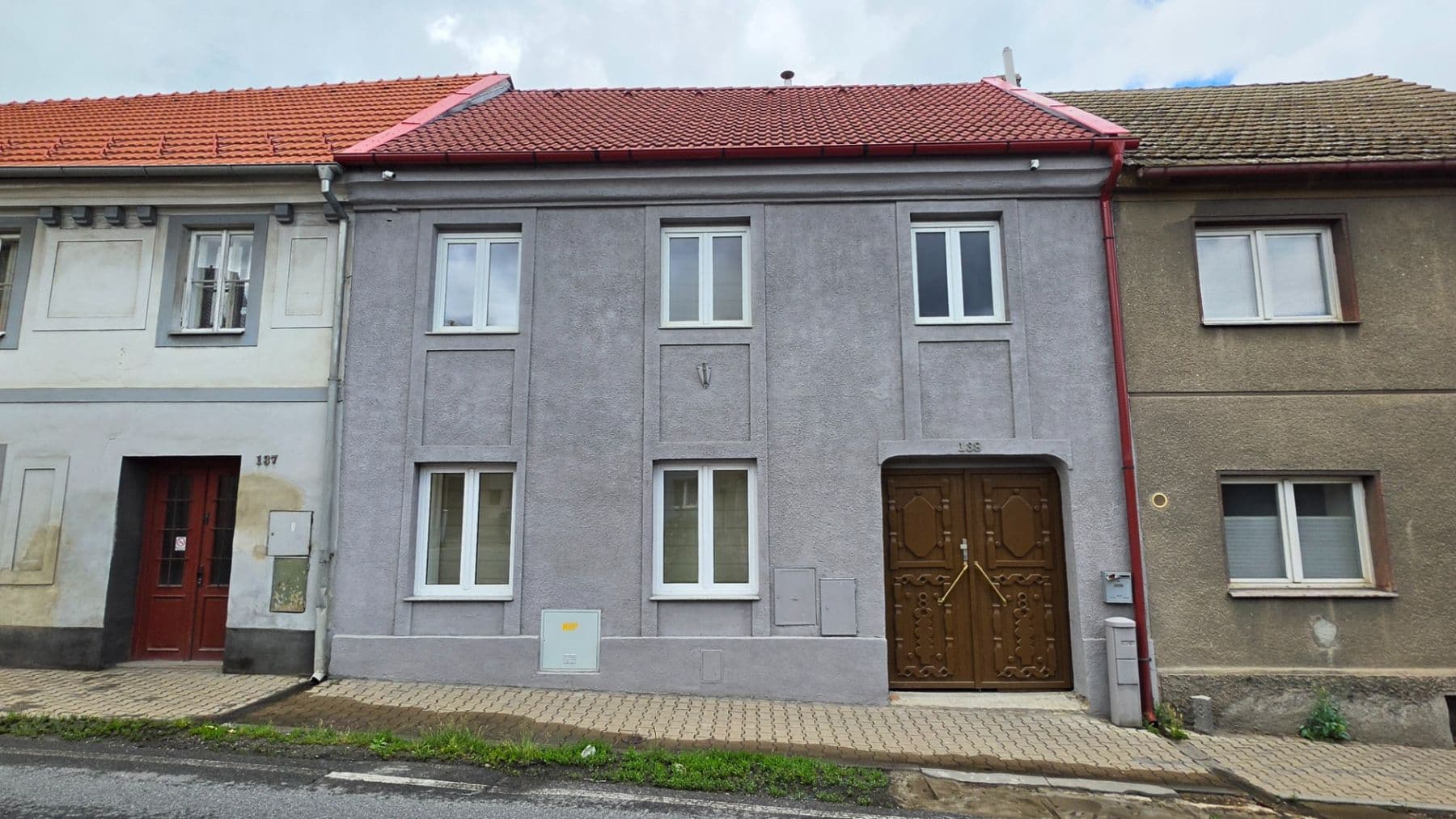 Prodej domu 254 m², pozemek 298 m², Slánská, Smečno, Středočeský kraj Prodej domu 254 m², pozemek 298 m², Slánská, Smečno, Středočeský kraj