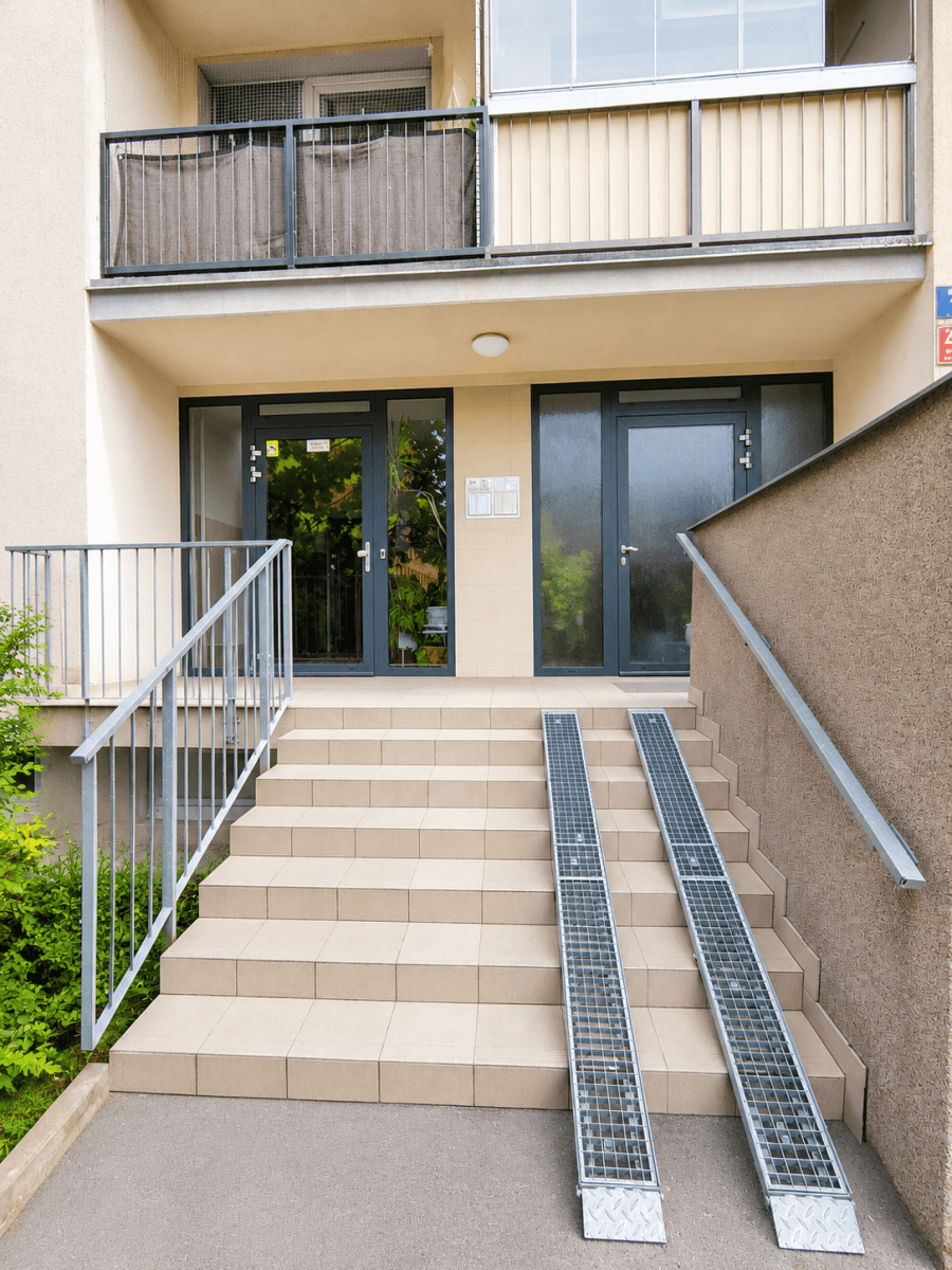 Prodej bytu 3+kk 60 m², Radomská, Praha, Praha Prodej bytu 3+kk 60 m², Radomská, Praha, Praha