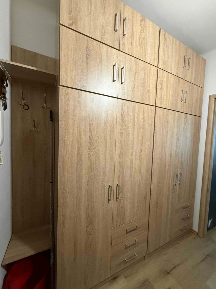 Pronájem bytu 1+1 37 m², Kralupská, Brandýs nad Labem-Stará Boleslav, Středočeský kraj Pronájem bytu 1+1 37 m², Kralupská, Brandýs nad Labem-Stará Boleslav, Středočeský kraj