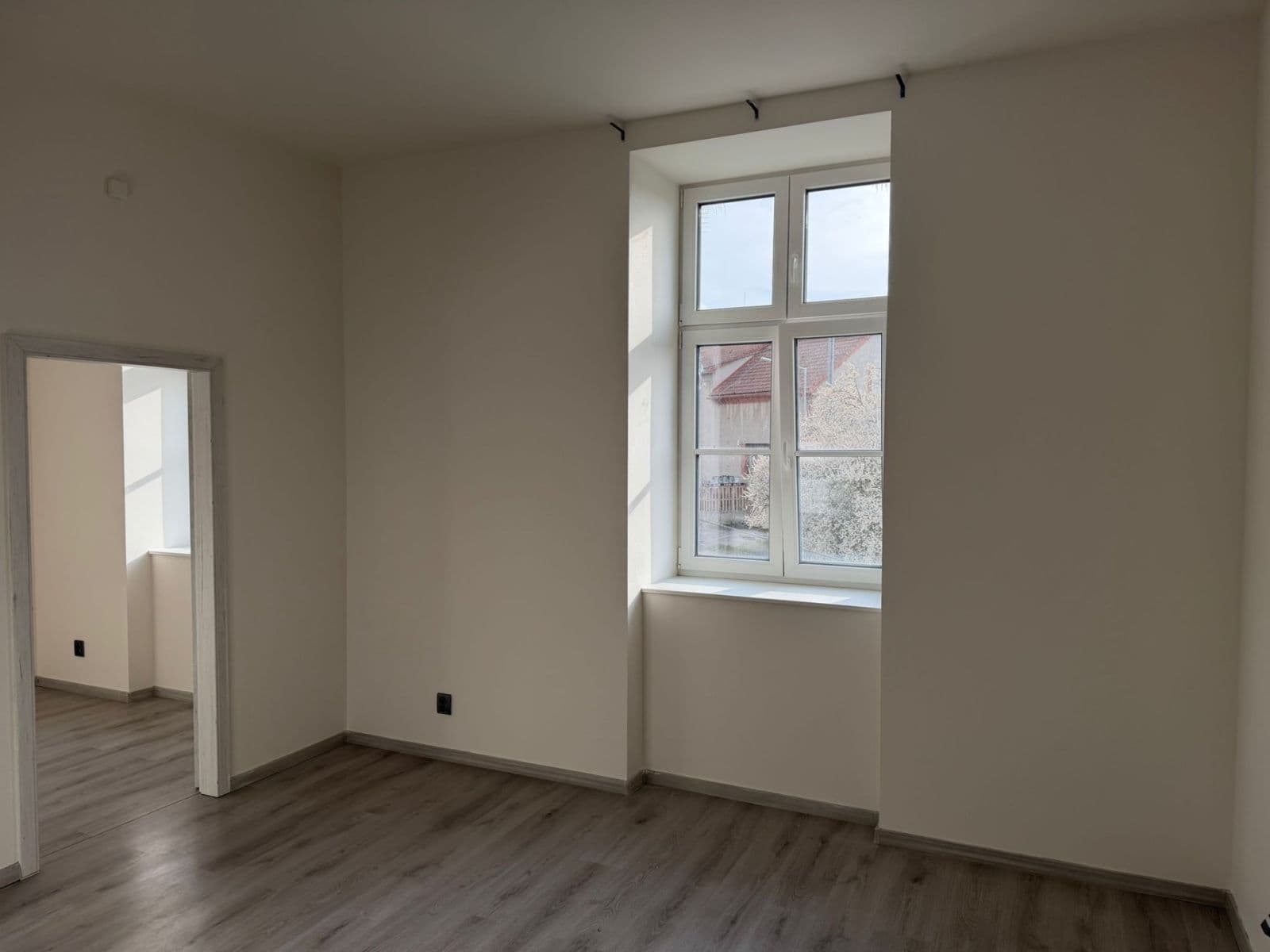 Pronájem bytu 3+kk 54 m², Daleké Dušníky, Středočeský kraj Pronájem bytu 3+kk 54 m², Daleké Dušníky, Středočeský kraj