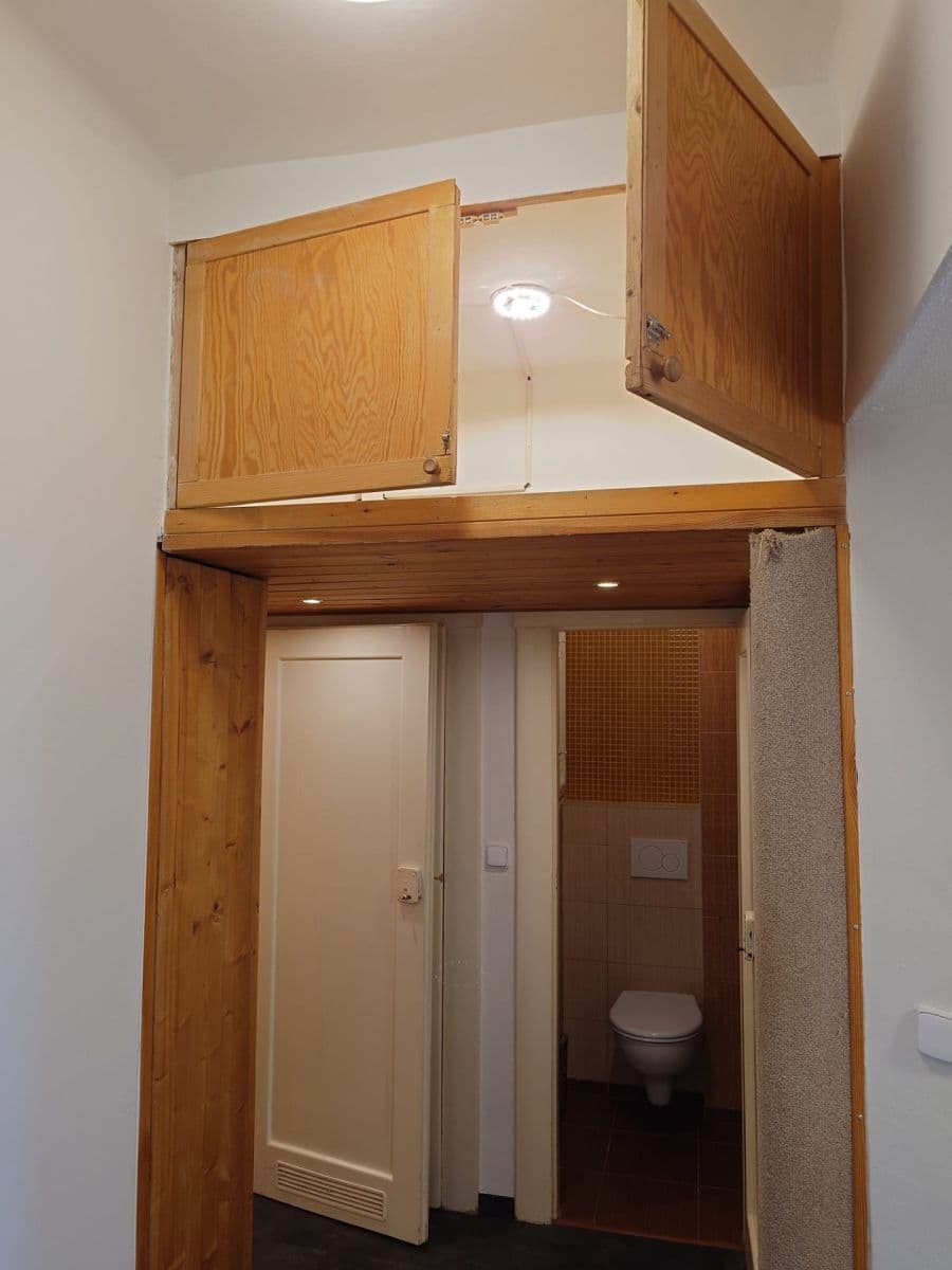 Pronájem bytu 1+1 44 m², Radhošťská, Praha, Praha Pronájem bytu 1+1 44 m², Radhošťská, Praha, Praha