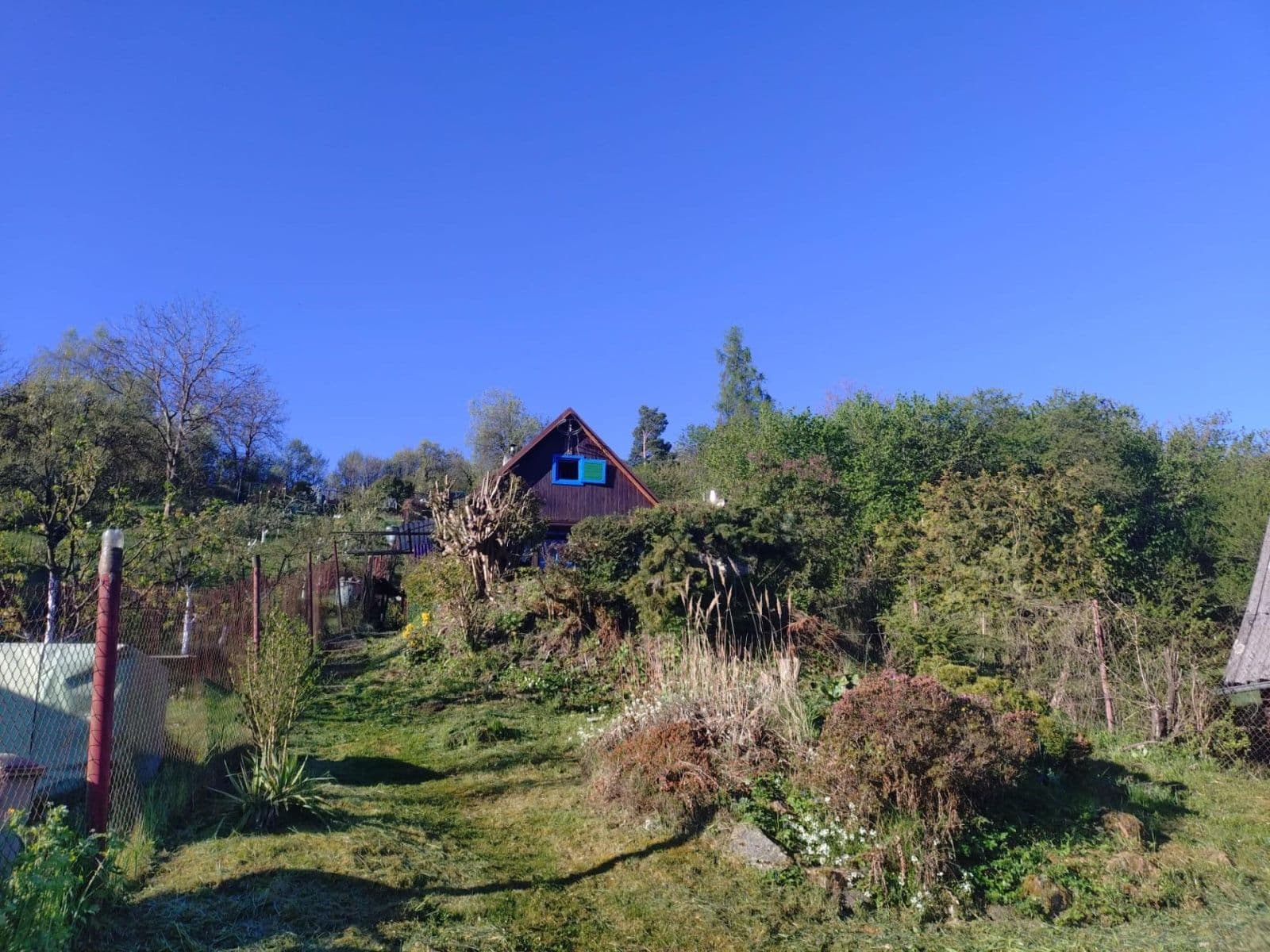 Prodej chaty, chalupy 33 m², pozemek 953 m², Račice, Středočeský kraj Prodej chaty, chalupy 33 m², pozemek 953 m², Račice, Středočeský kraj
