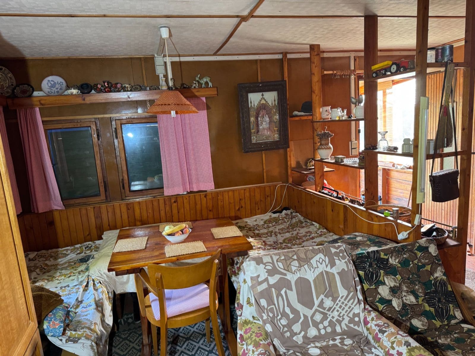 Prodej chaty, chalupy 33 m², pozemek 953 m², Račice, Středočeský kraj Prodej chaty, chalupy 33 m², pozemek 953 m², Račice, Středočeský kraj