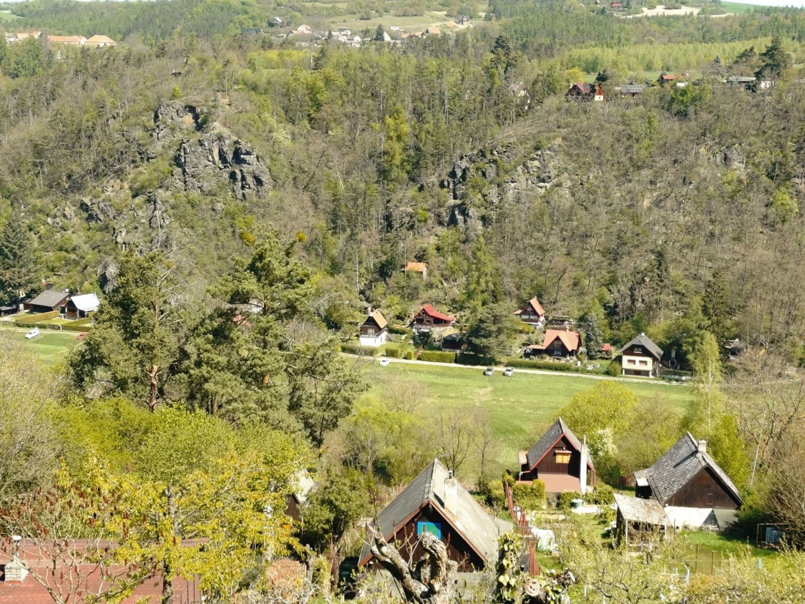 Prodej chaty, chalupy 33 m², pozemek 953 m², Račice, Středočeský kraj Prodej chaty, chalupy 33 m², pozemek 953 m², Račice, Středočeský kraj