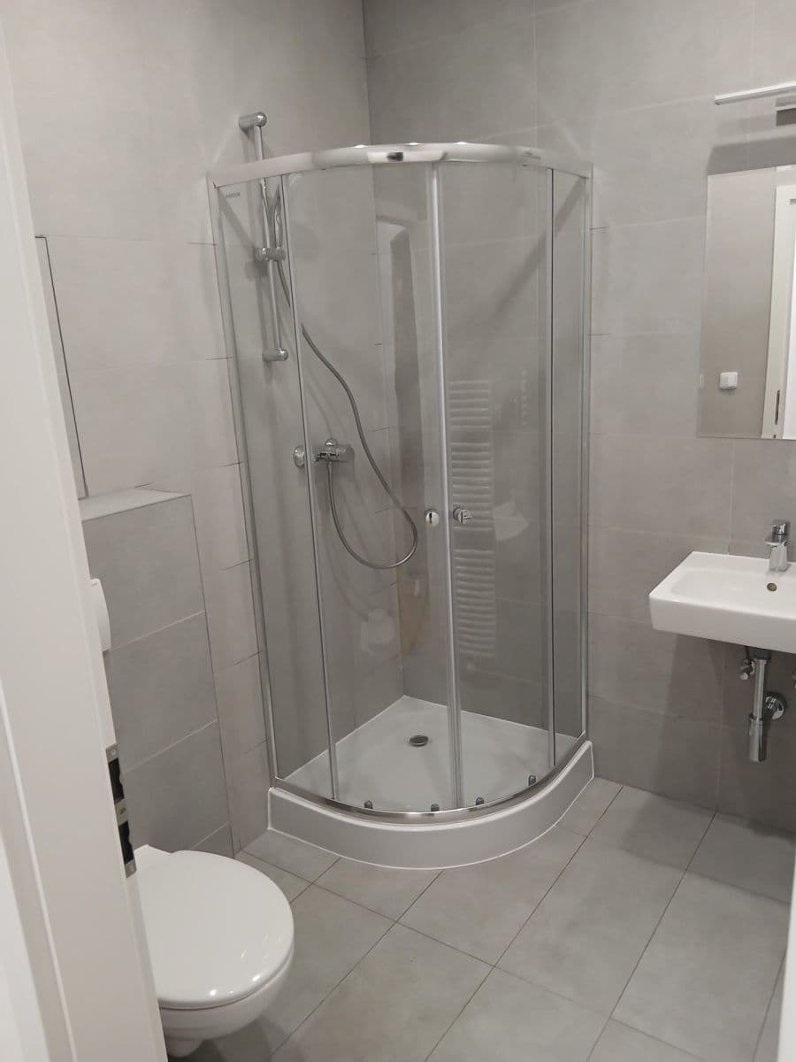Pronájem bytu 2+kk 34 m², Českomoravská, Praha, Praha Pronájem bytu 2+kk 34 m², Českomoravská, Praha, Praha