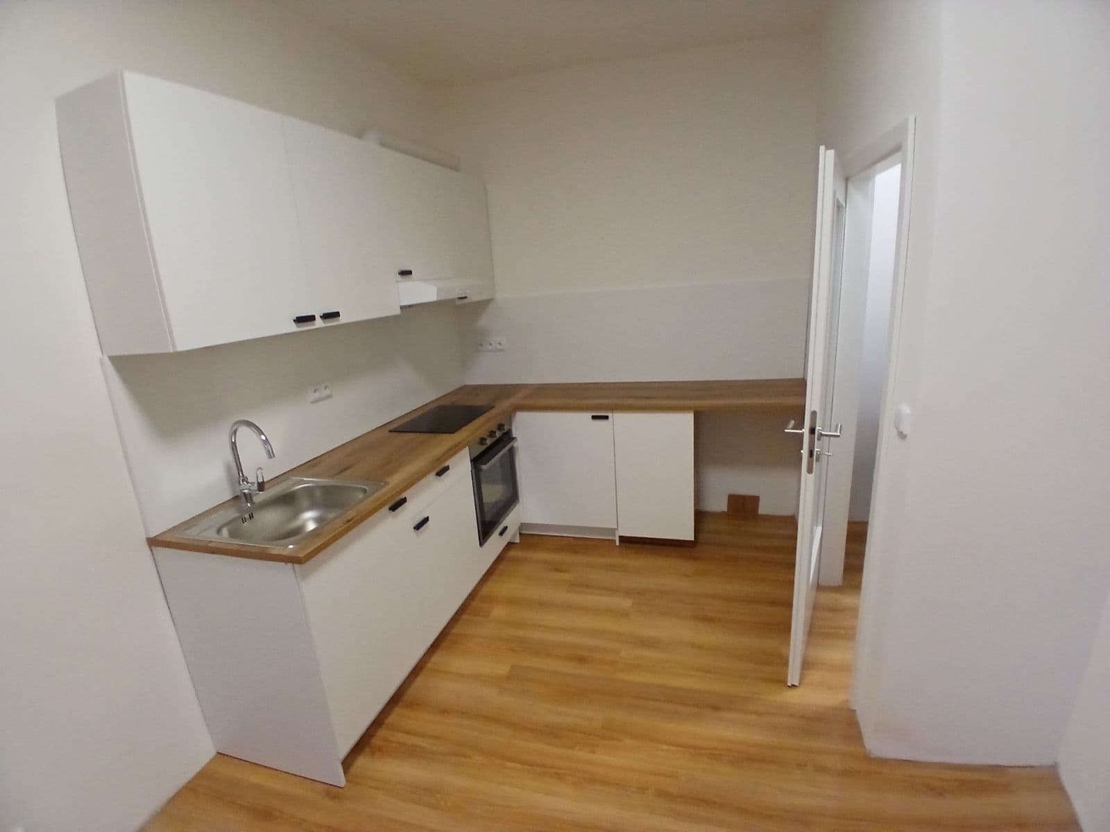 Pronájem bytu 2+kk 34 m², Českomoravská, Praha, Praha Pronájem bytu 2+kk 34 m², Českomoravská, Praha, Praha