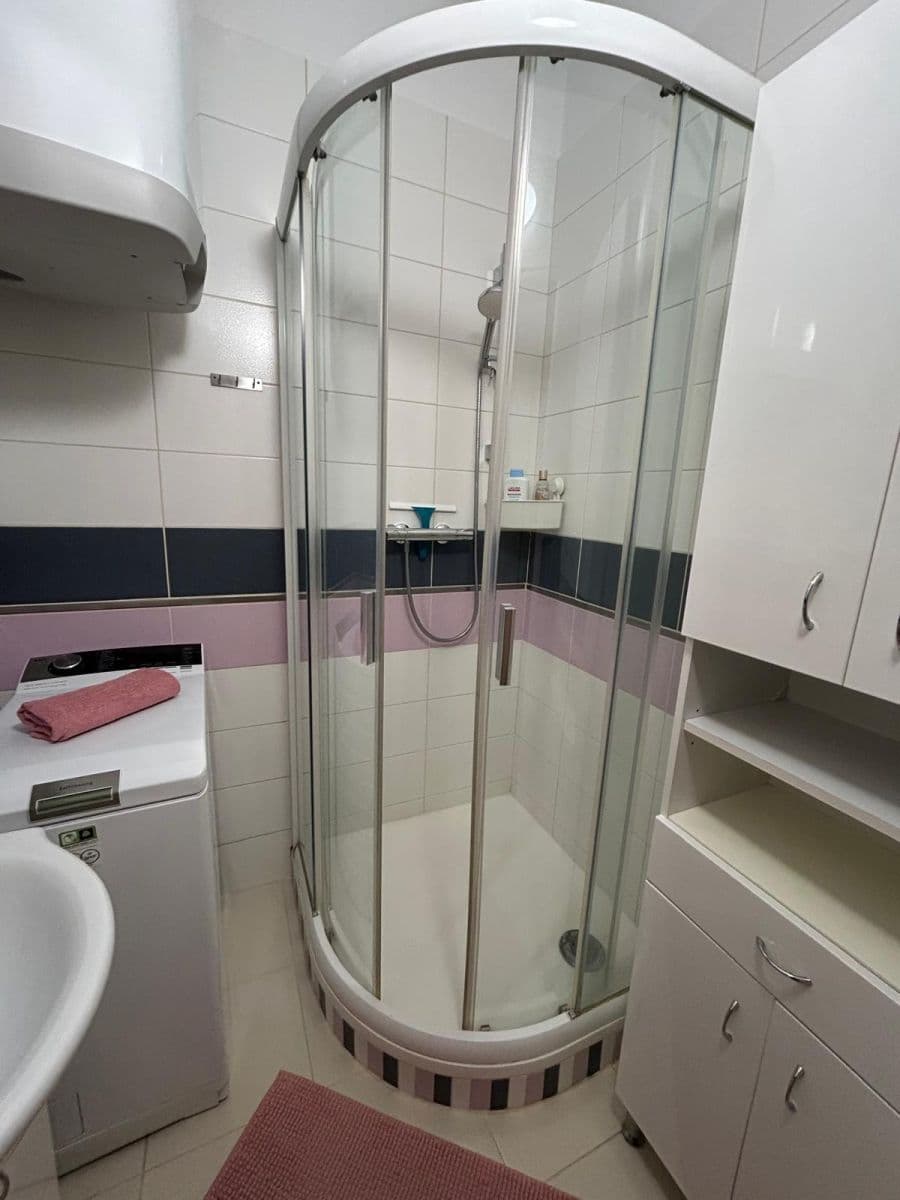 Prodej bytu 3+1 71 m², Kasejovice, Plzeňský kraj Prodej bytu 3+1 71 m², Kasejovice, Plzeňský kraj