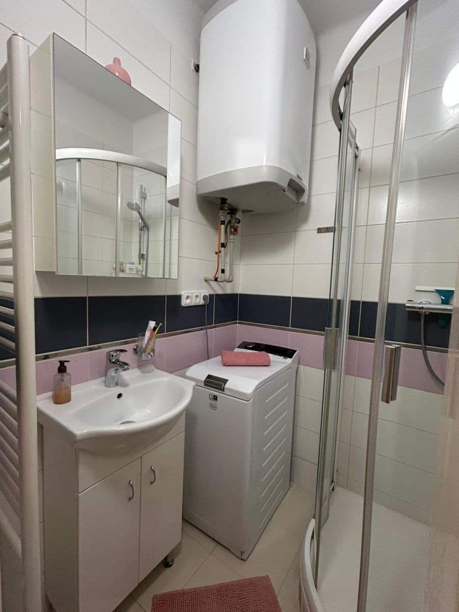 Prodej bytu 3+1 71 m², Kasejovice, Plzeňský kraj Prodej bytu 3+1 71 m², Kasejovice, Plzeňský kraj