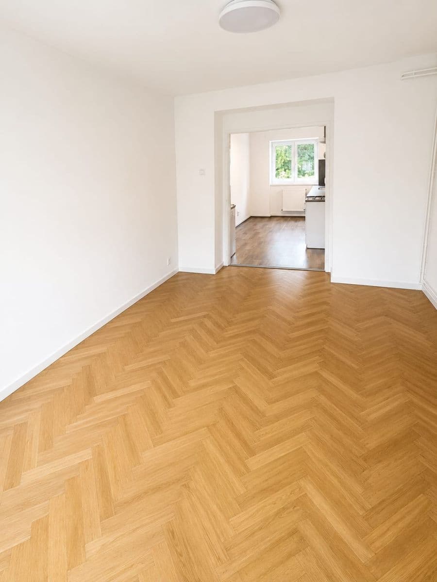 Pronájem bytu 1+1 38 m², Gerasimovova, Ostrava, Moravskoslezský kraj Pronájem bytu 1+1 38 m², Gerasimovova, Ostrava, Moravskoslezský kraj