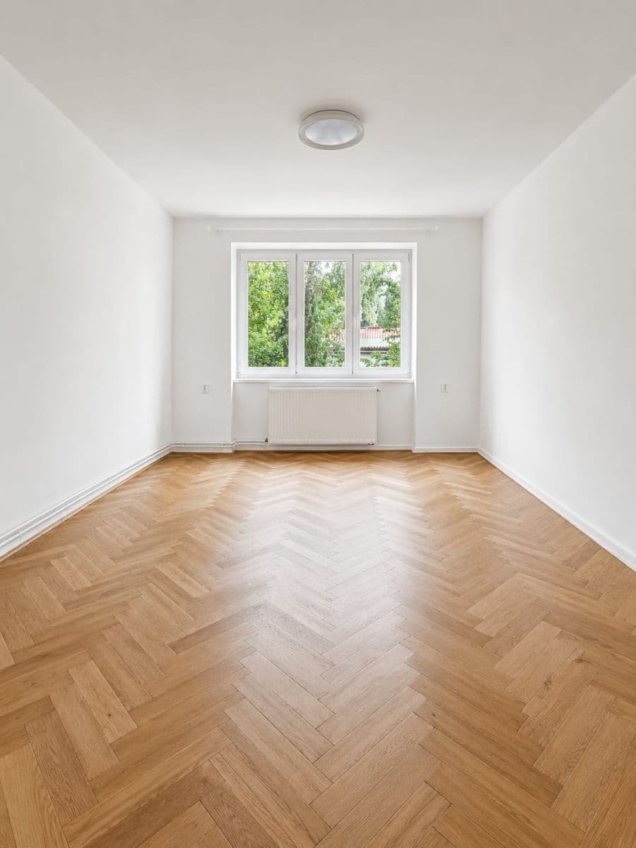Pronájem bytu 1+1 38 m², Gerasimovova, Ostrava, Moravskoslezský kraj Pronájem bytu 1+1 38 m², Gerasimovova, Ostrava, Moravskoslezský kraj