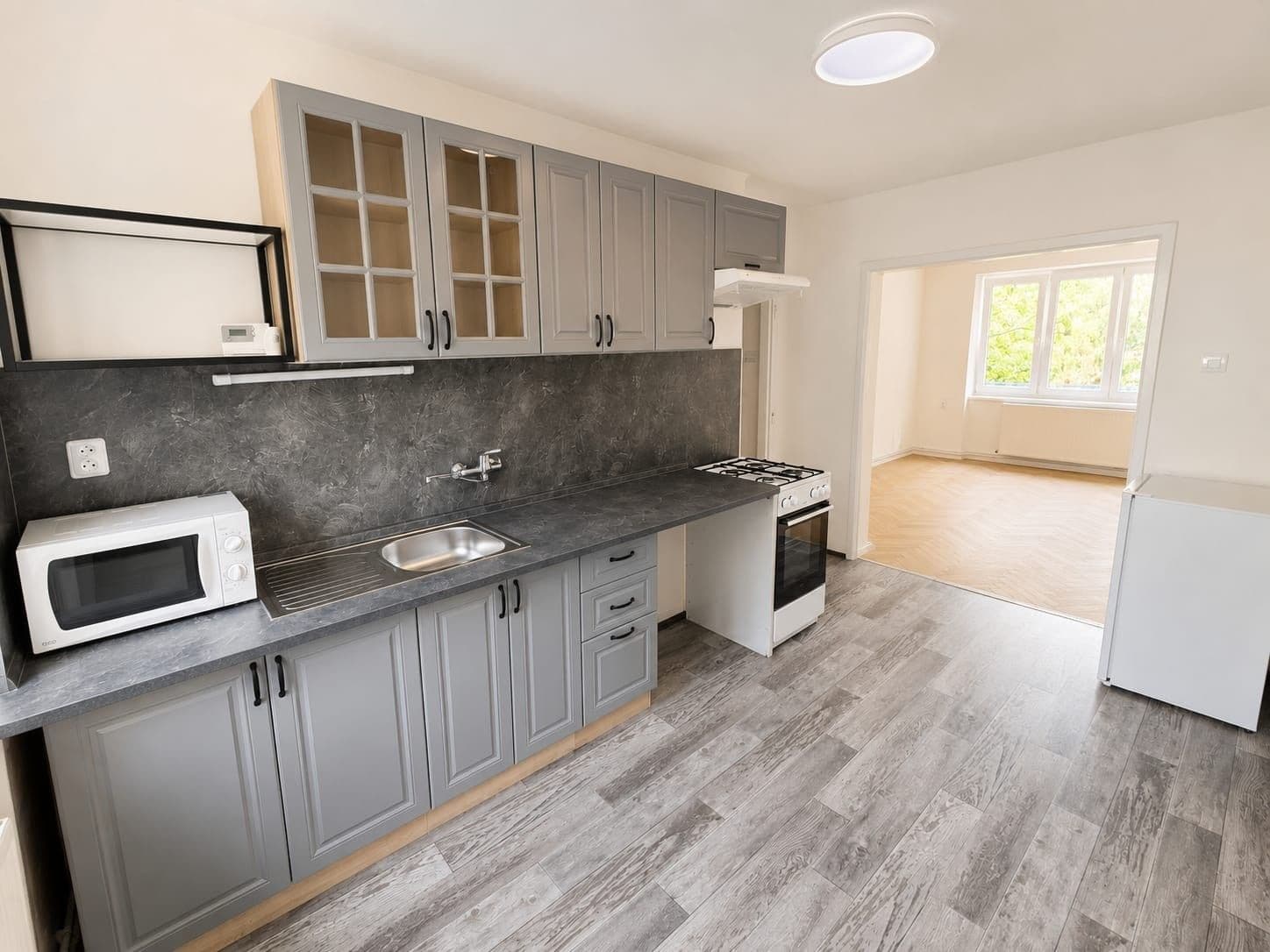 Pronájem bytu 1+1 38 m², Gerasimovova, Ostrava, Moravskoslezský kraj Pronájem bytu 1+1 38 m², Gerasimovova, Ostrava, Moravskoslezský kraj
