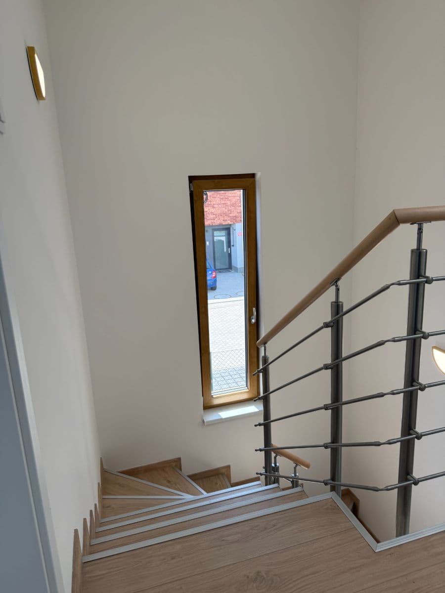 Pronájem domu 143 m², pozemek 120 m², Hubačova, Praha, Praha Pronájem domu 143 m², pozemek 120 m², Hubačova, Praha, Praha