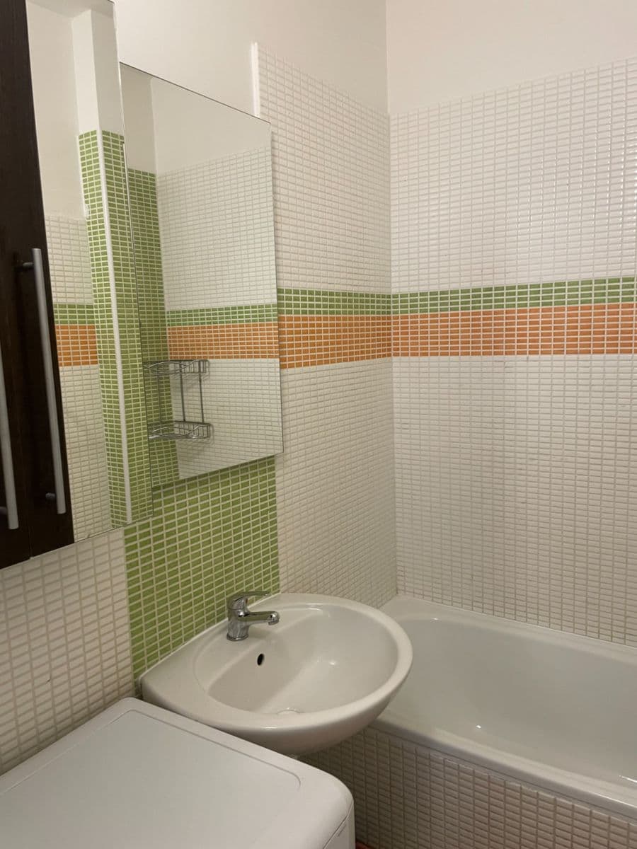 Pronájem bytu 2+kk 39 m², Na Domovině, Praha, Praha Pronájem bytu 2+kk 39 m², Na Domovině, Praha, Praha