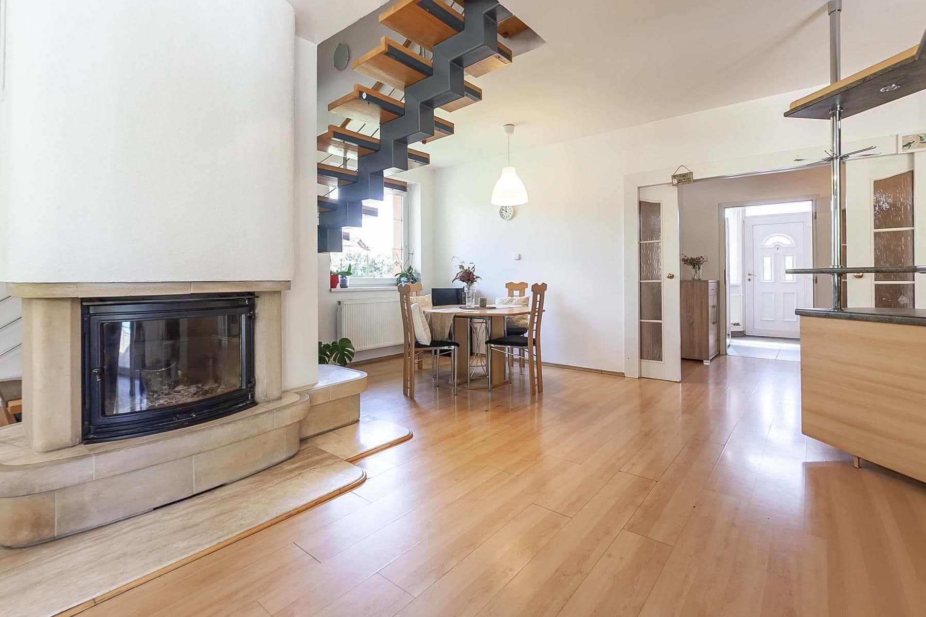 Prodej domu 243 m², pozemek 1.810 m², Nové Město nad Metují, Královéhradecký kraj Prodej domu 243 m², pozemek 1.810 m², Nové Město nad Metují, Královéhradecký kraj