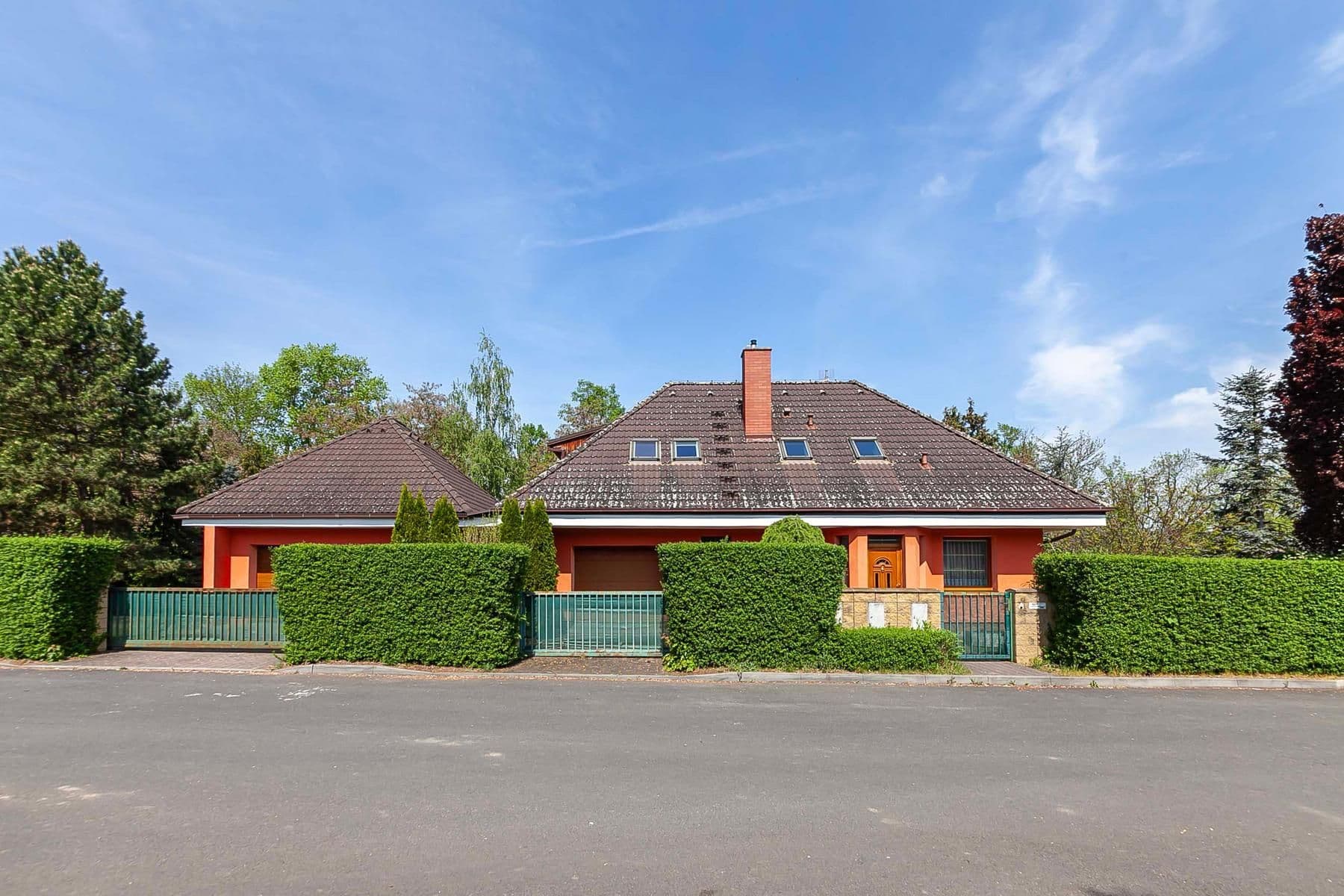 Prodej domu 243 m², pozemek 1.810 m², Nové Město nad Metují, Královéhradecký kraj Prodej domu 243 m², pozemek 1.810 m², Nové Město nad Metují, Královéhradecký kraj