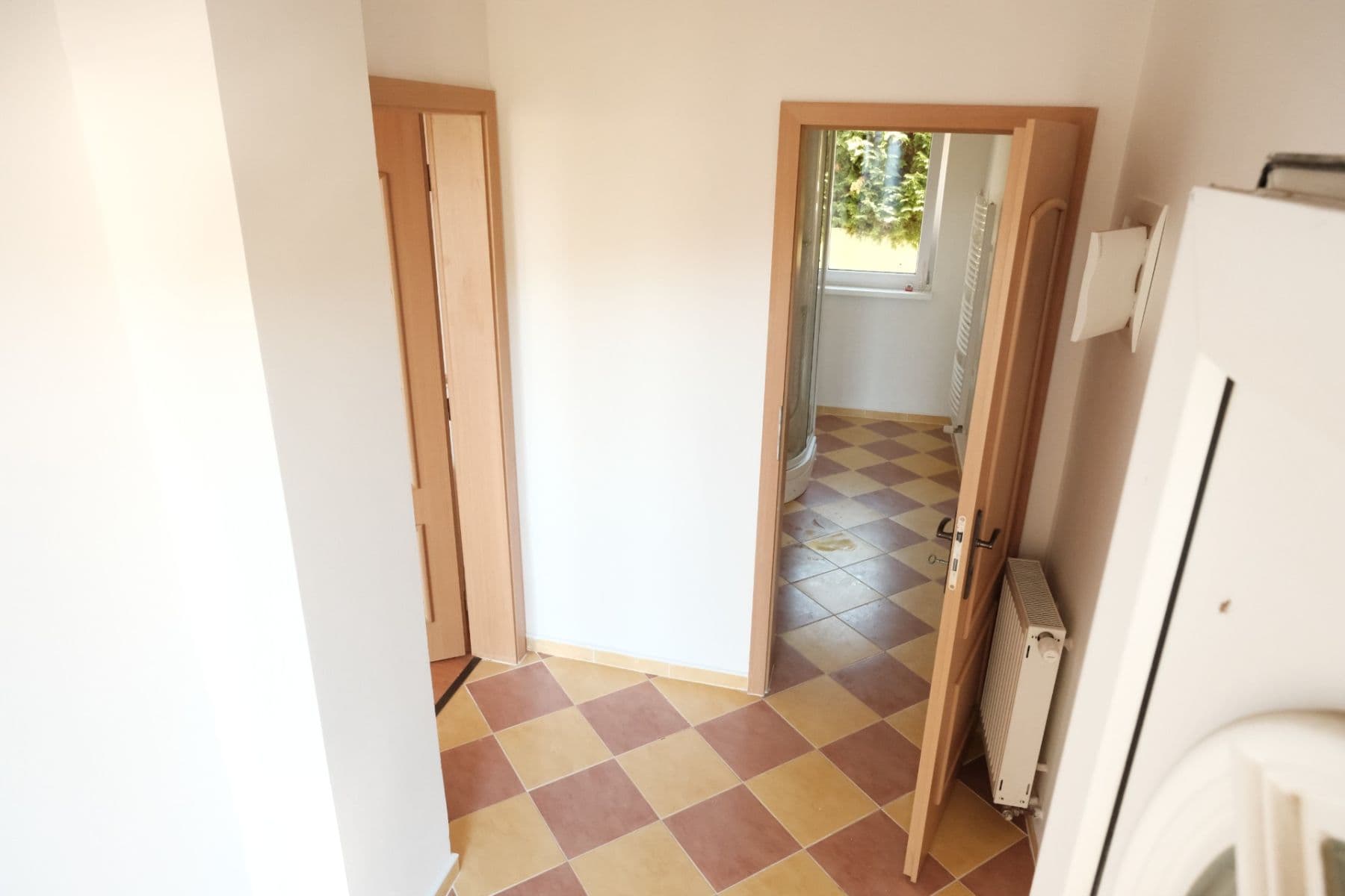 Pronájem domu 198 m², pozemek 1.038 m², Luční, Králův Dvůr, Středočeský kraj Pronájem domu 198 m², pozemek 1.038 m², Luční, Králův Dvůr, Středočeský kraj
