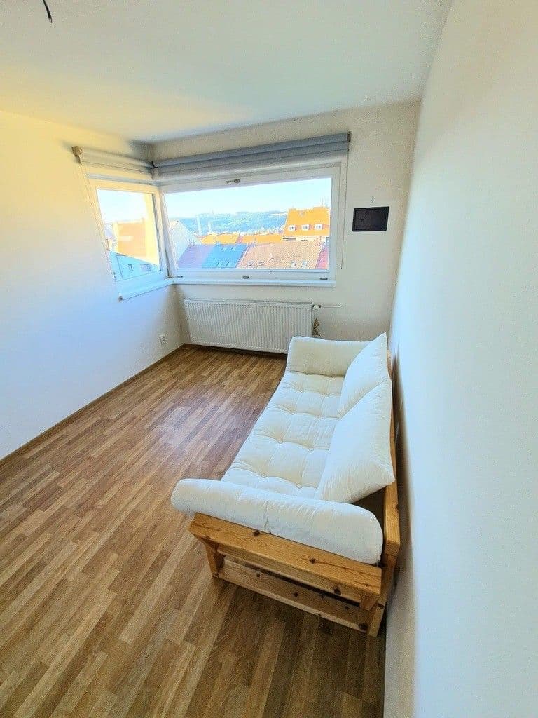 Pronájem bytu 4+kk 77 m², Korunovační, Praha, Praha Pronájem bytu 4+kk 77 m², Korunovační, Praha, Praha