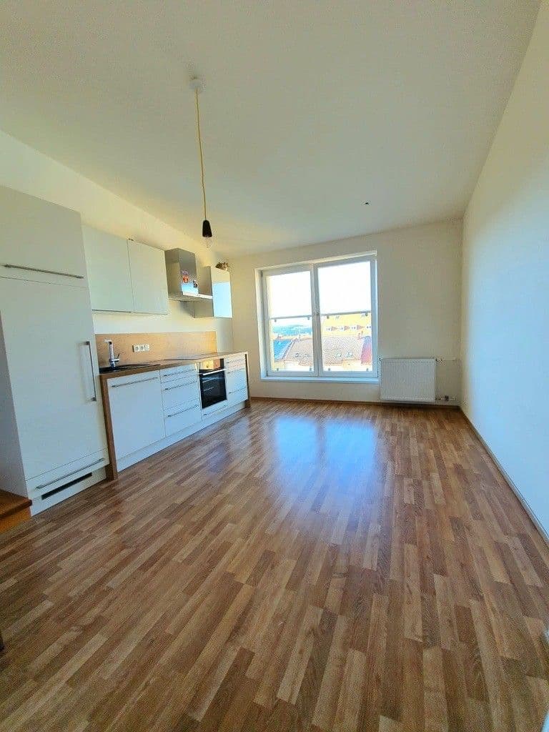 Pronájem bytu 4+kk 77 m², Korunovační, Praha, Praha Pronájem bytu 4+kk 77 m², Korunovační, Praha, Praha