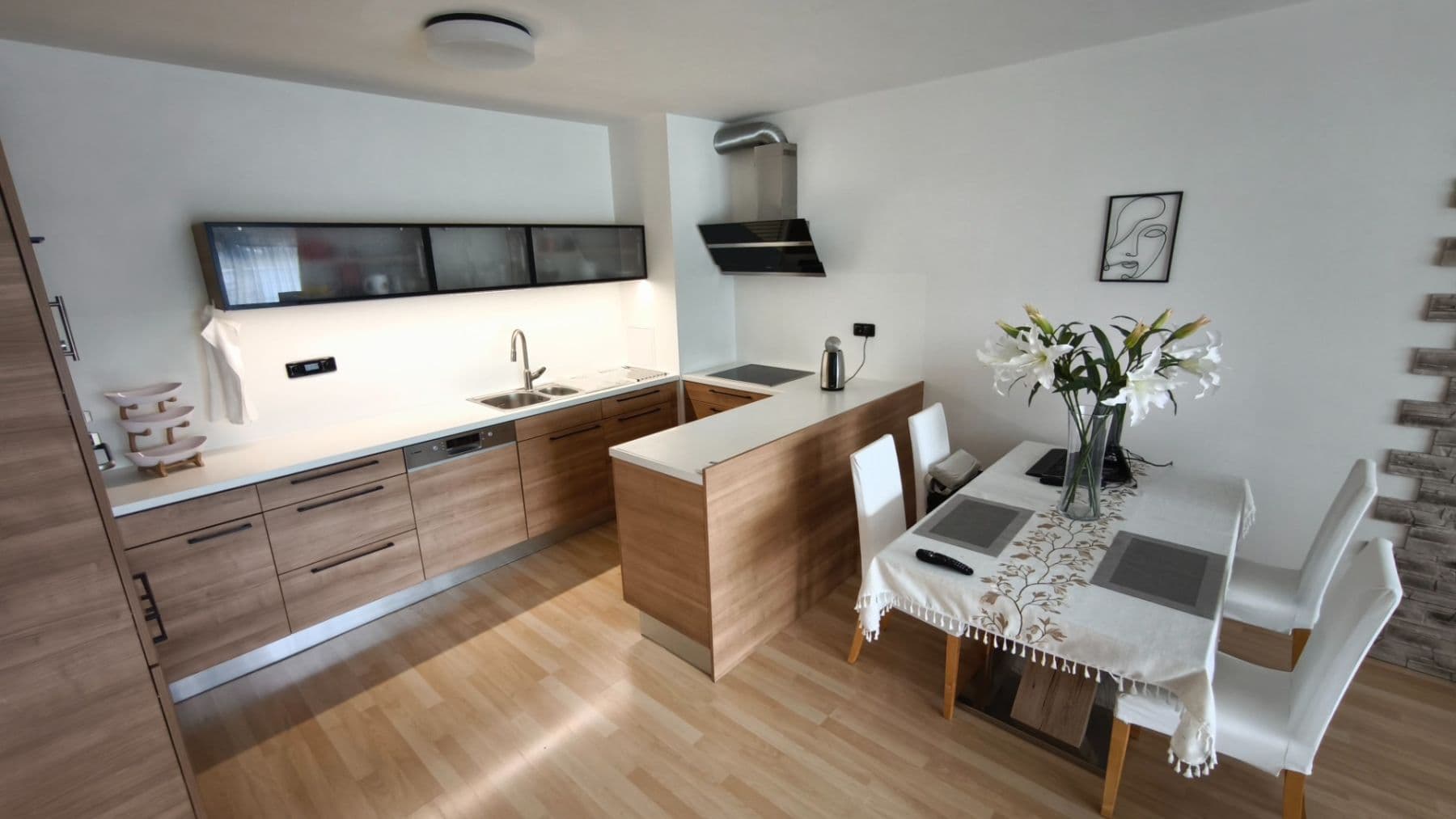 Prodej bytu 2+kk 82 m², Na Harfě, Praha, Praha Prodej bytu 2+kk 82 m², Na Harfě, Praha, Praha