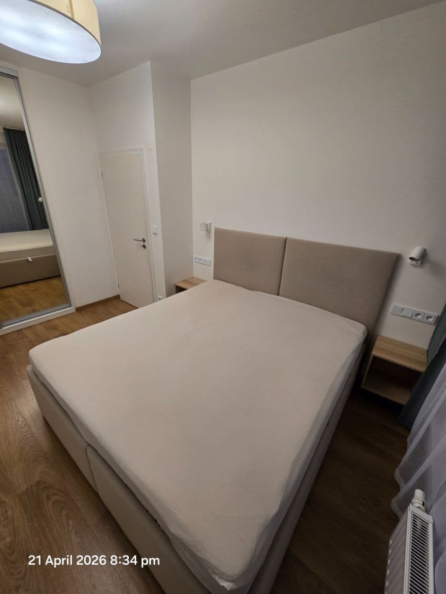 Pronájem bytu 2+kk 56 m², Počernická, Praha, Praha Pronájem bytu 2+kk 56 m², Počernická, Praha, Praha