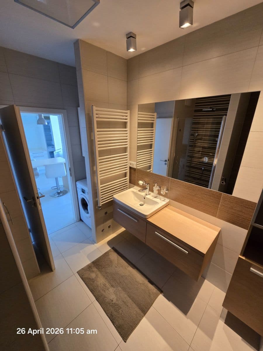 Pronájem bytu 2+kk 56 m², Počernická, Praha, Praha Pronájem bytu 2+kk 56 m², Počernická, Praha, Praha