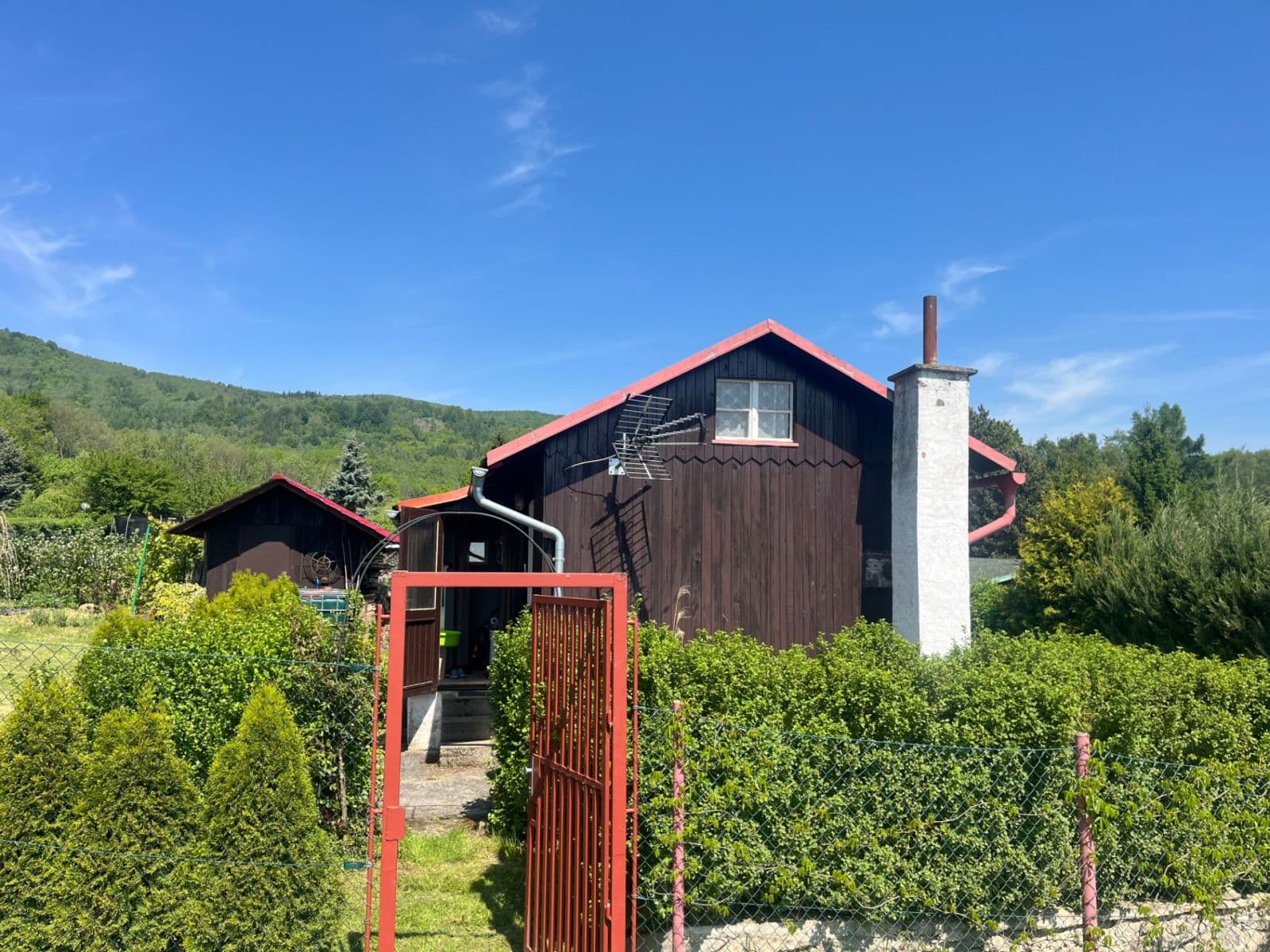 Prodej pozemku 441 m², Chlumec, Ústecký kraj Prodej pozemku 441 m², Chlumec, Ústecký kraj