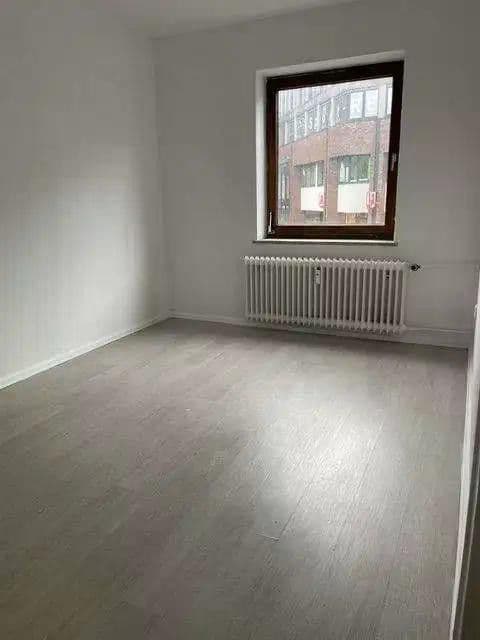 Pronájem bytu 2+1 48 m², Schönberger Straße, Kiel, Šlesvicko-Holštýnsko Pronájem bytu 2+1 48 m², Schönberger Straße, Kiel, Šlesvicko-Holštýnsko